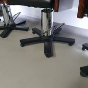 4 chaises de barbier italiennes des années 80, réglables en hauteur