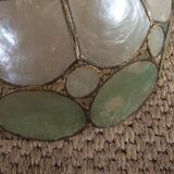 Mother-of-pearl suspension