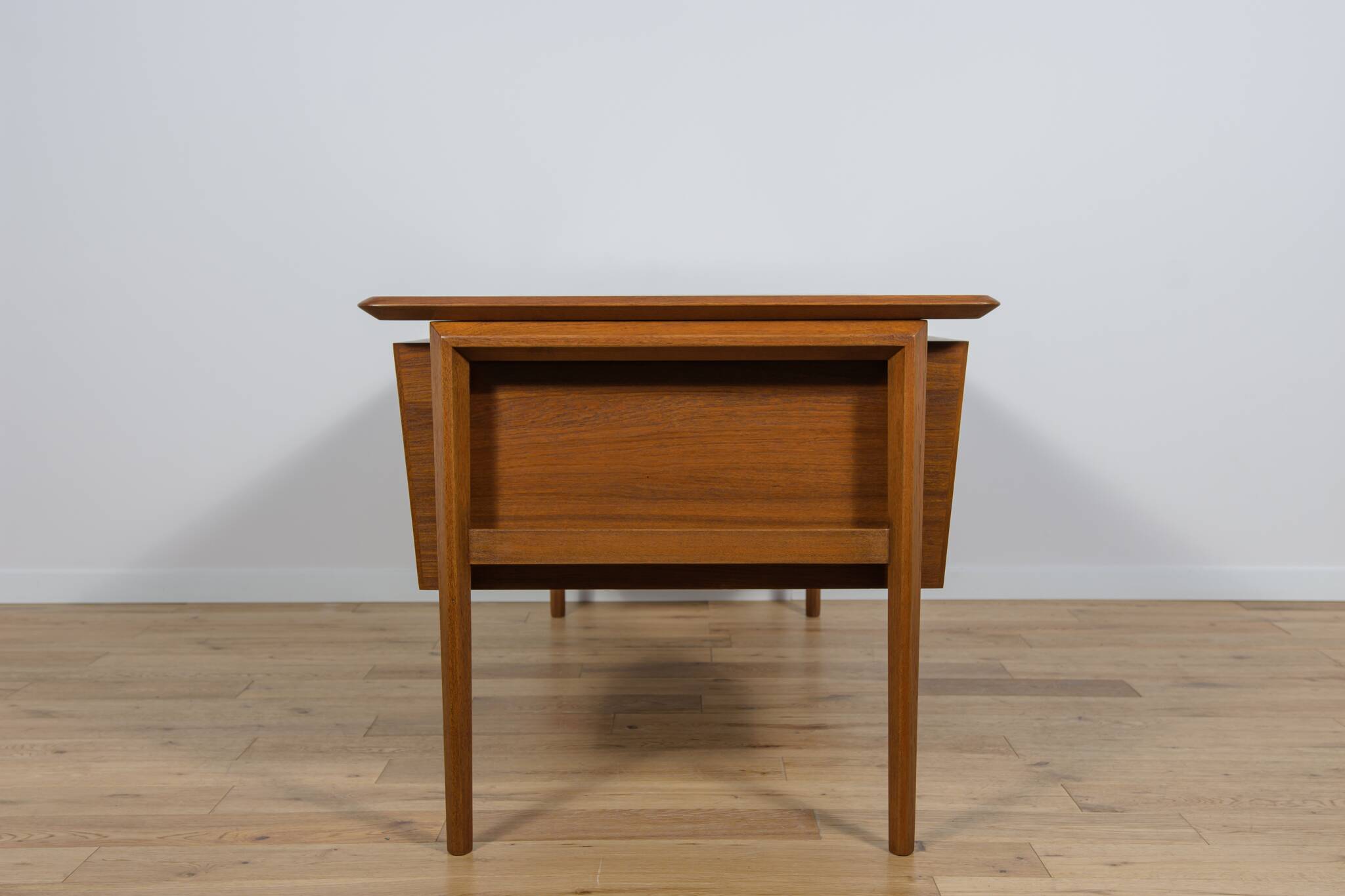 Mid-Century Teak Desk by I.B Kofod-Larsen for Seffle Möbelfabrik, Sweden, 1950s