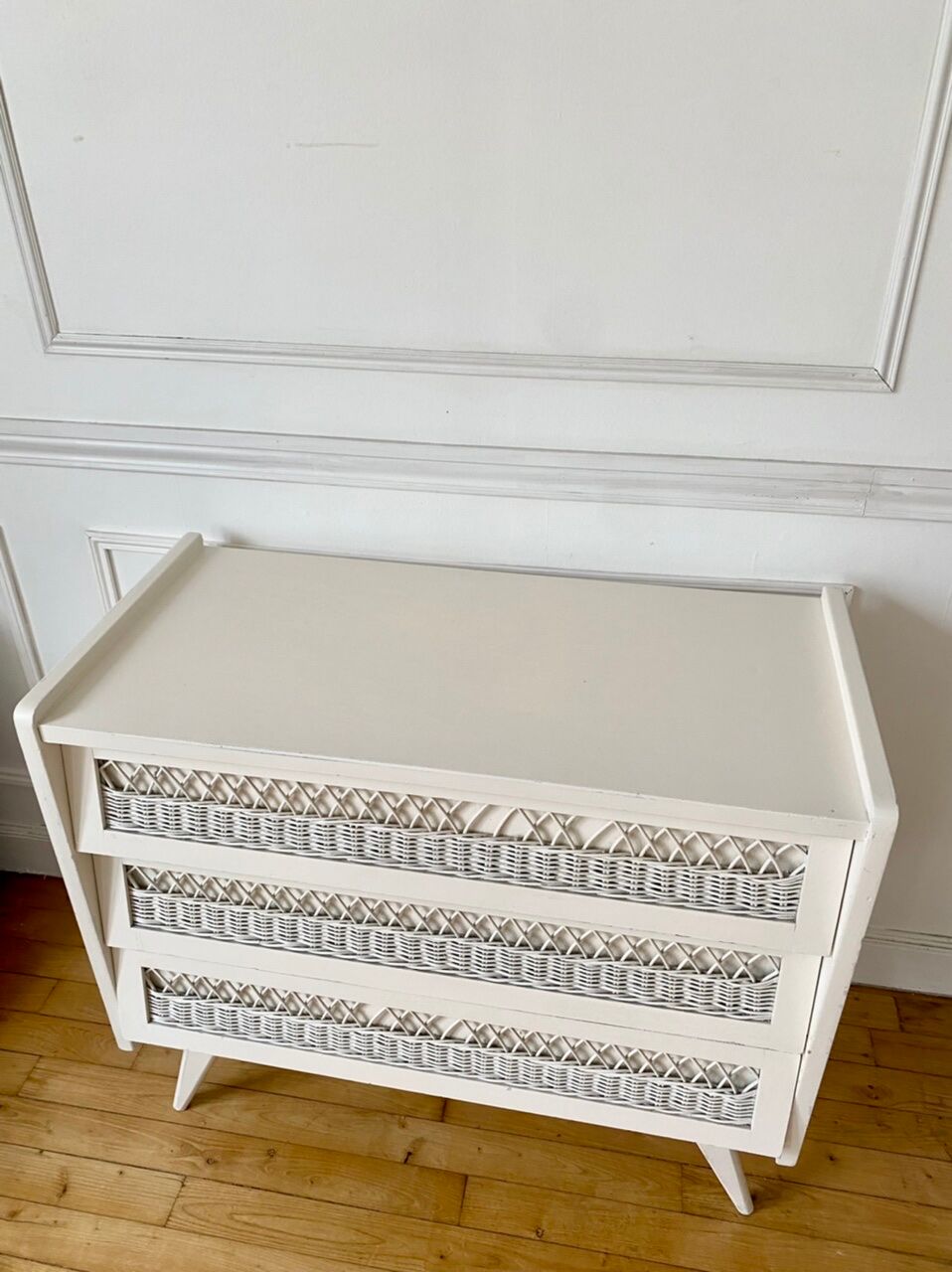 Vintage rattan chest of drawers