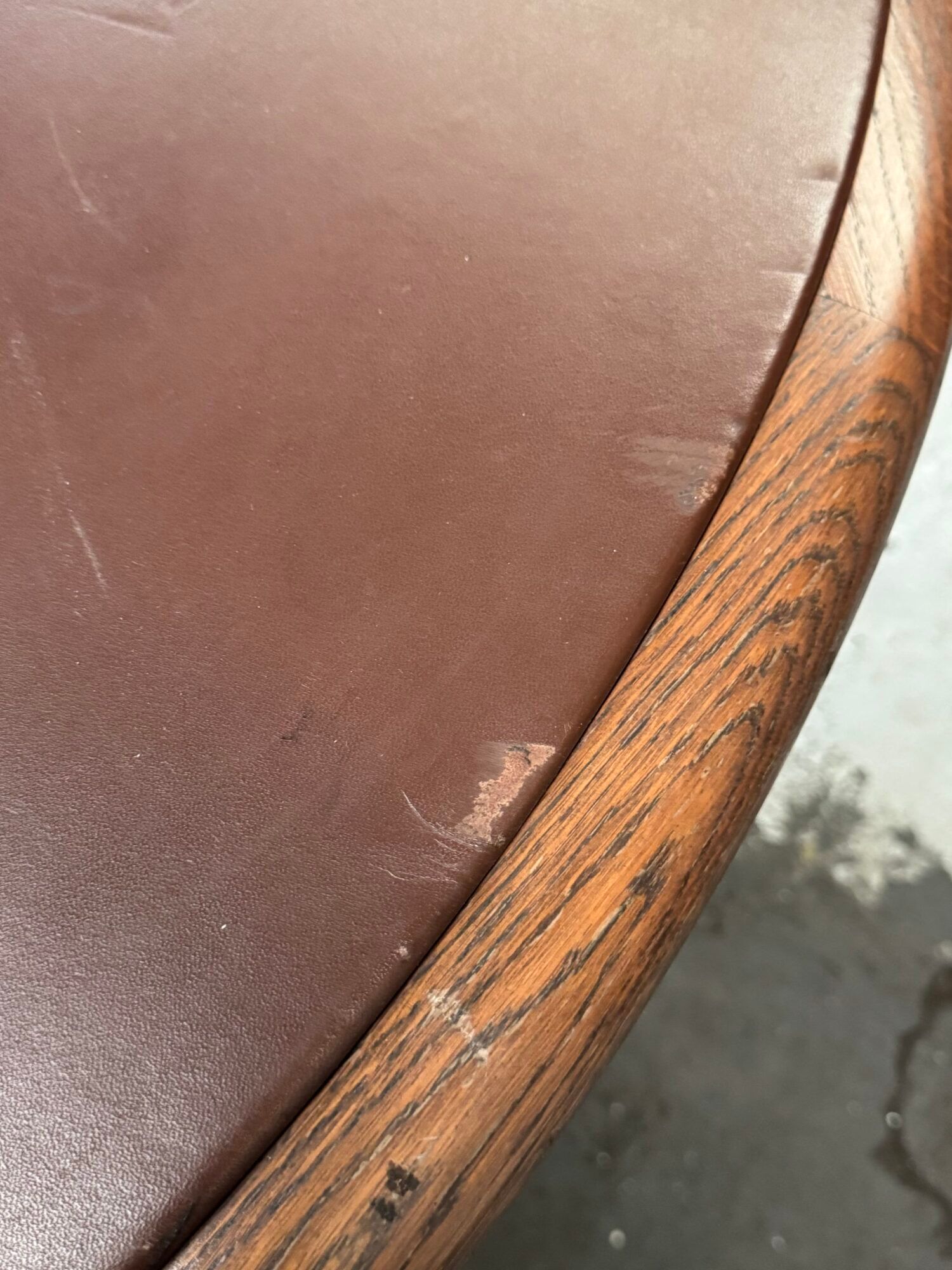 Round table