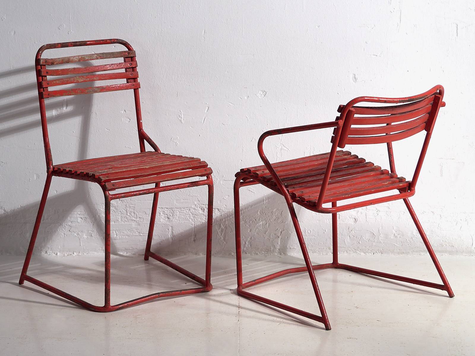 Antique red garden chairs (c.1920). Set of 4 pieces #37