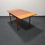 Danish design teak dining table by Poul Hundevad
