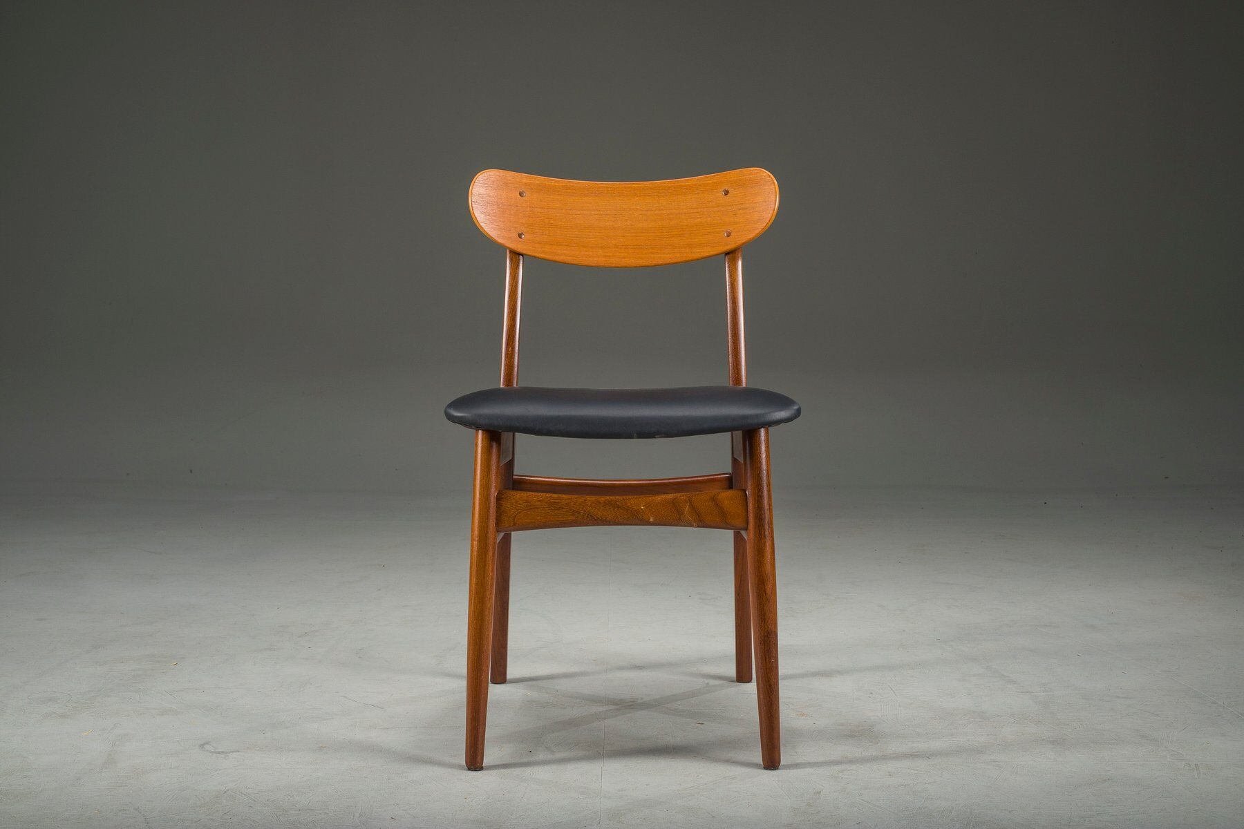 Mid-century Danish dining chair with leather upholstery from Farstrup, 1960s