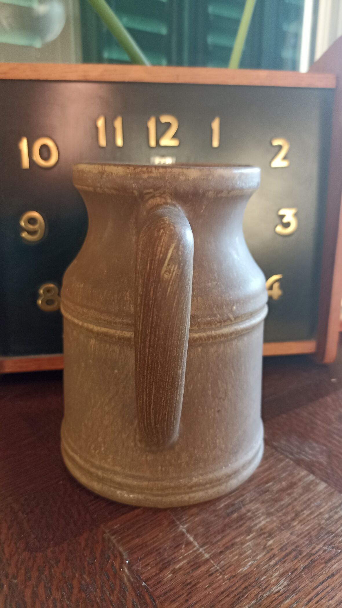 Pitcher in sandstone of the Argentelle