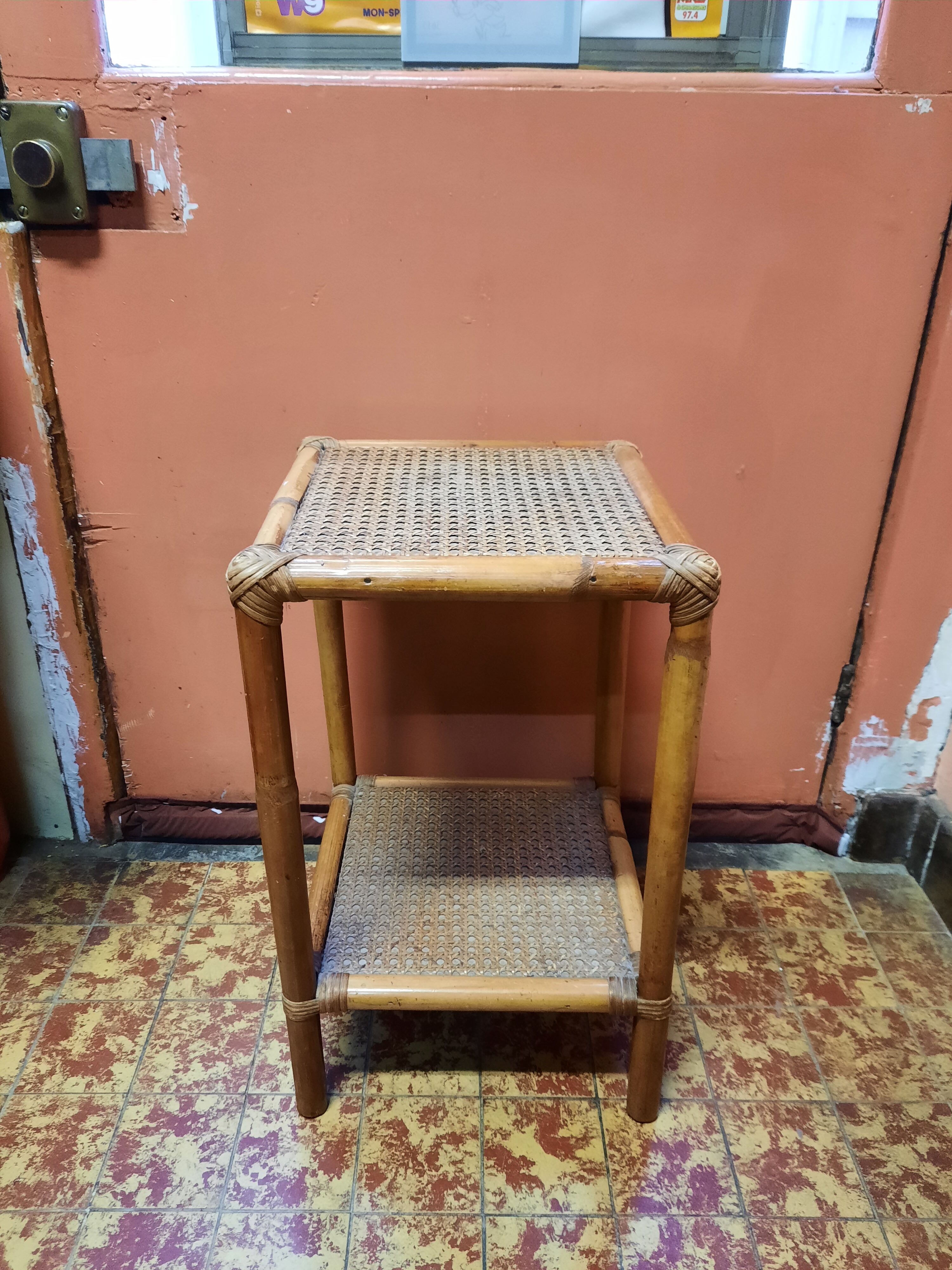 Table d'appoint en bambou