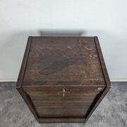 Filing cabinet or roller shutter cabinet