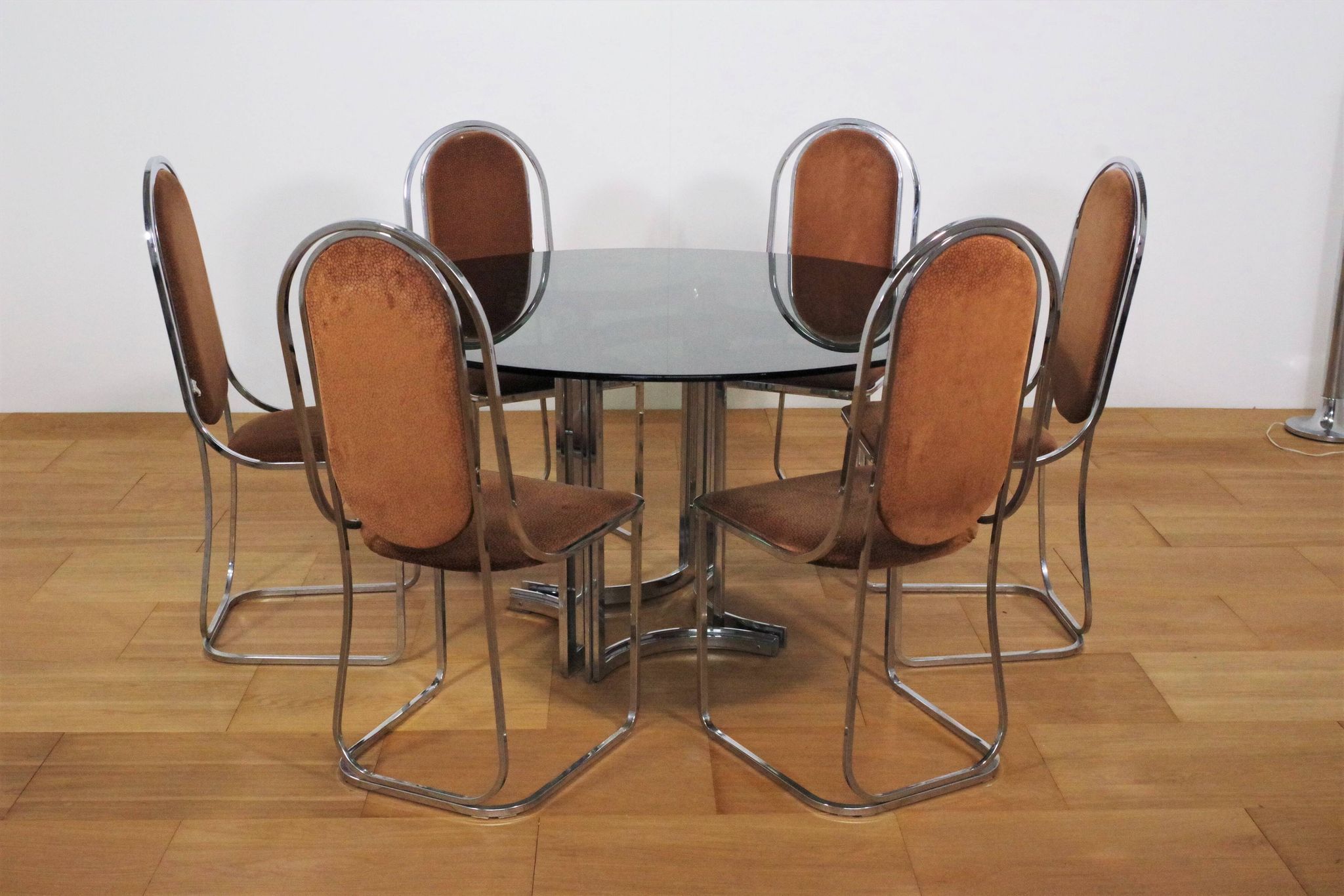 Dining room table and 6 chairs by Alessandro Alpizzi, 1970s, Set of 7