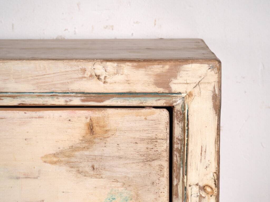 Buffet ancien peint en bois d’orme – Chine, vers 1900