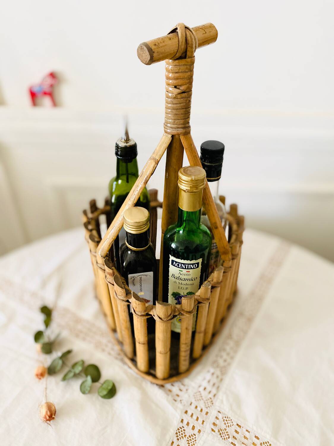 Bamboo rattan bottle holder