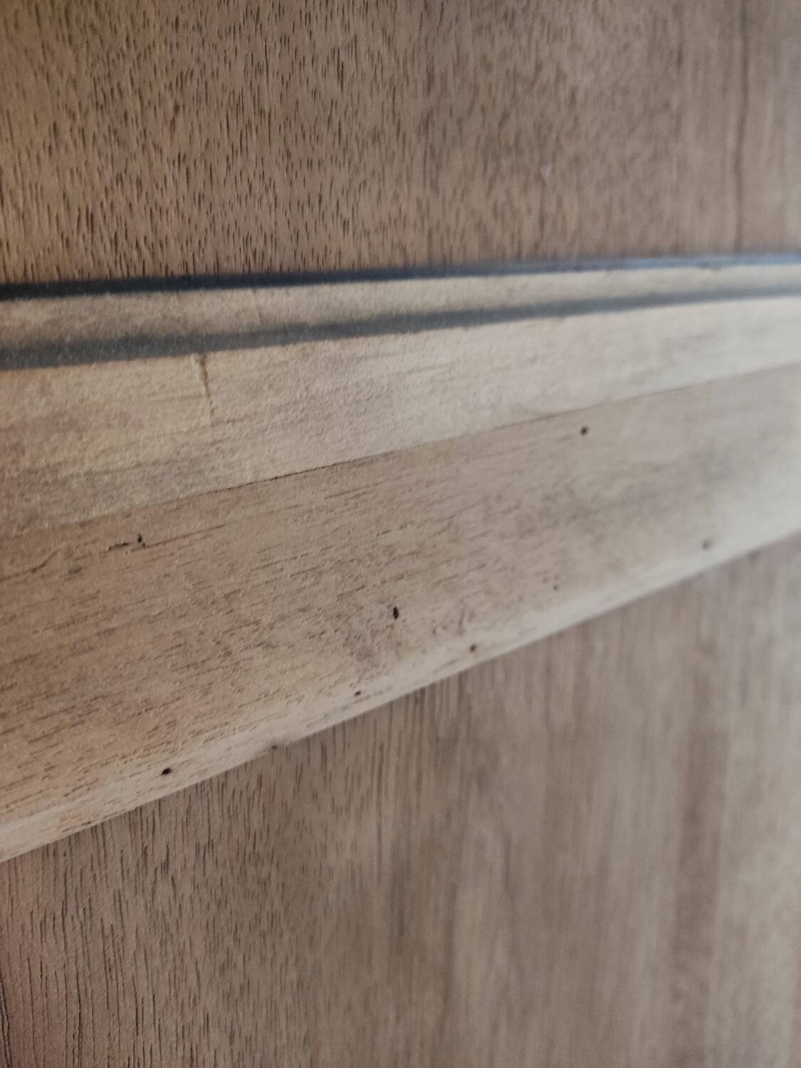 Solid wood chest of drawers