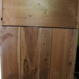 Writing desk in solid pine