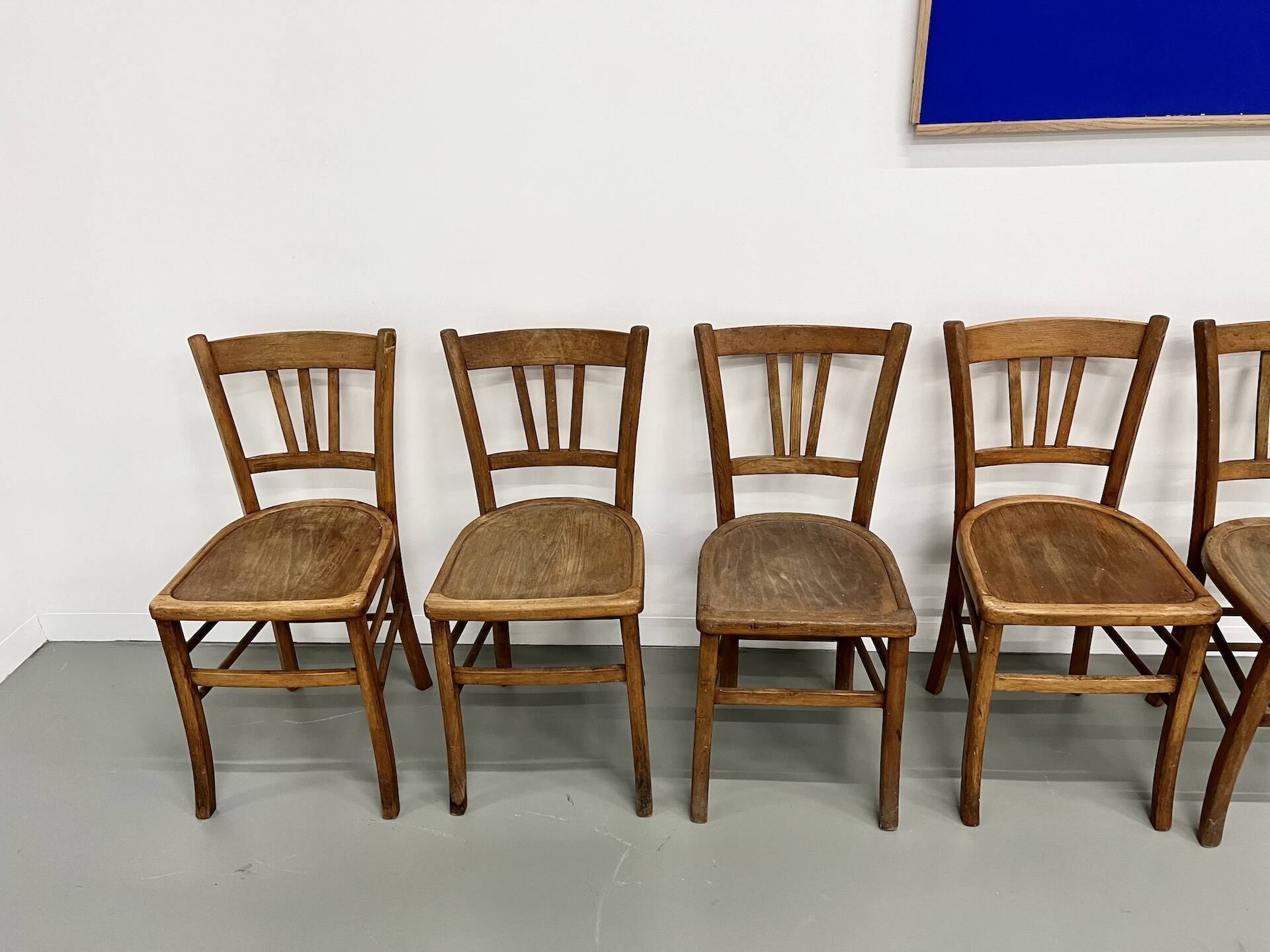 Set of 5 bistro chairs