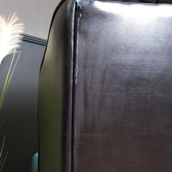 Fauteuil à dos en baril Chesterfield bleu