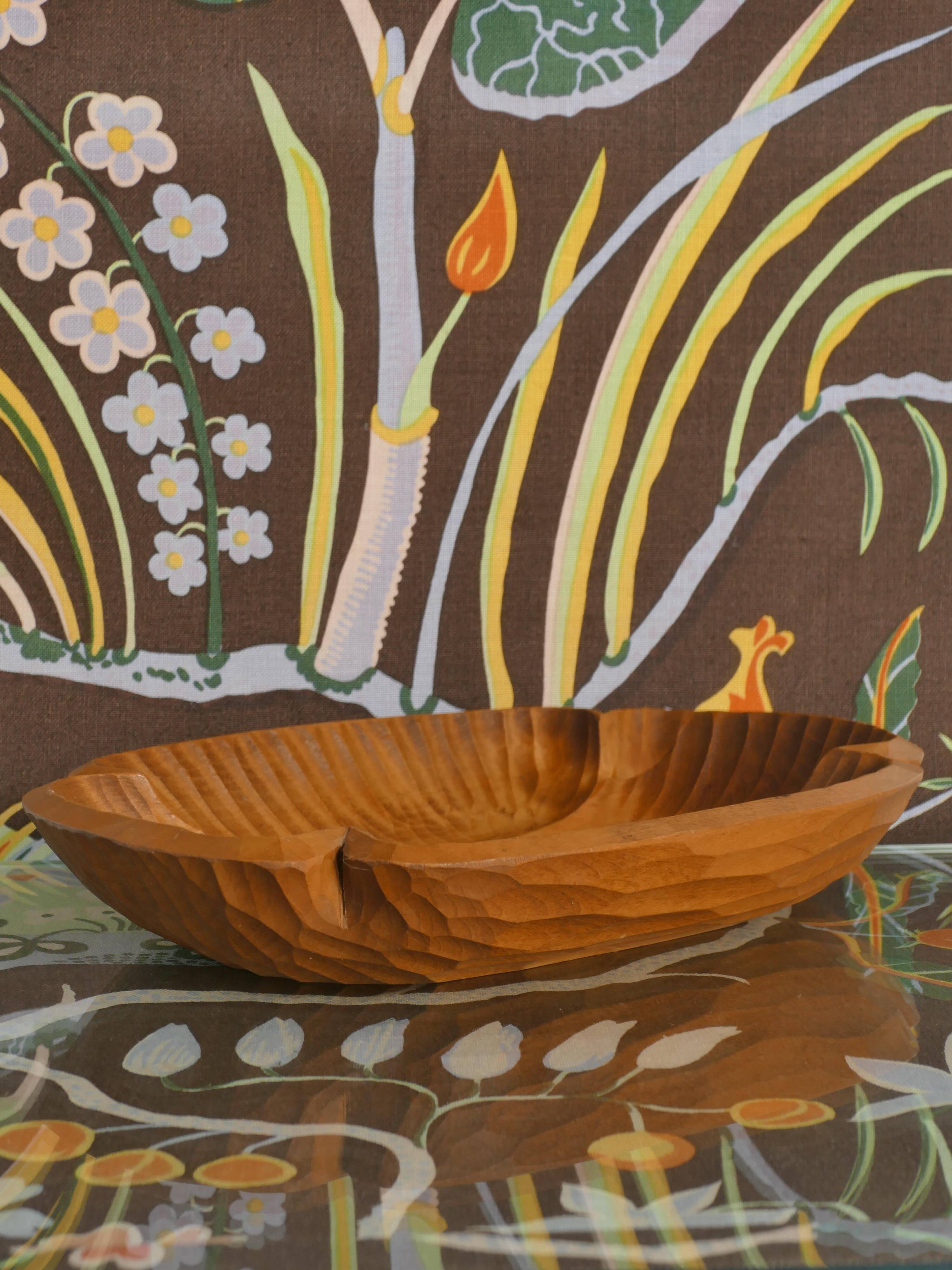 Folk Art Hand-carved Wood Bowl, Sweden 1930s