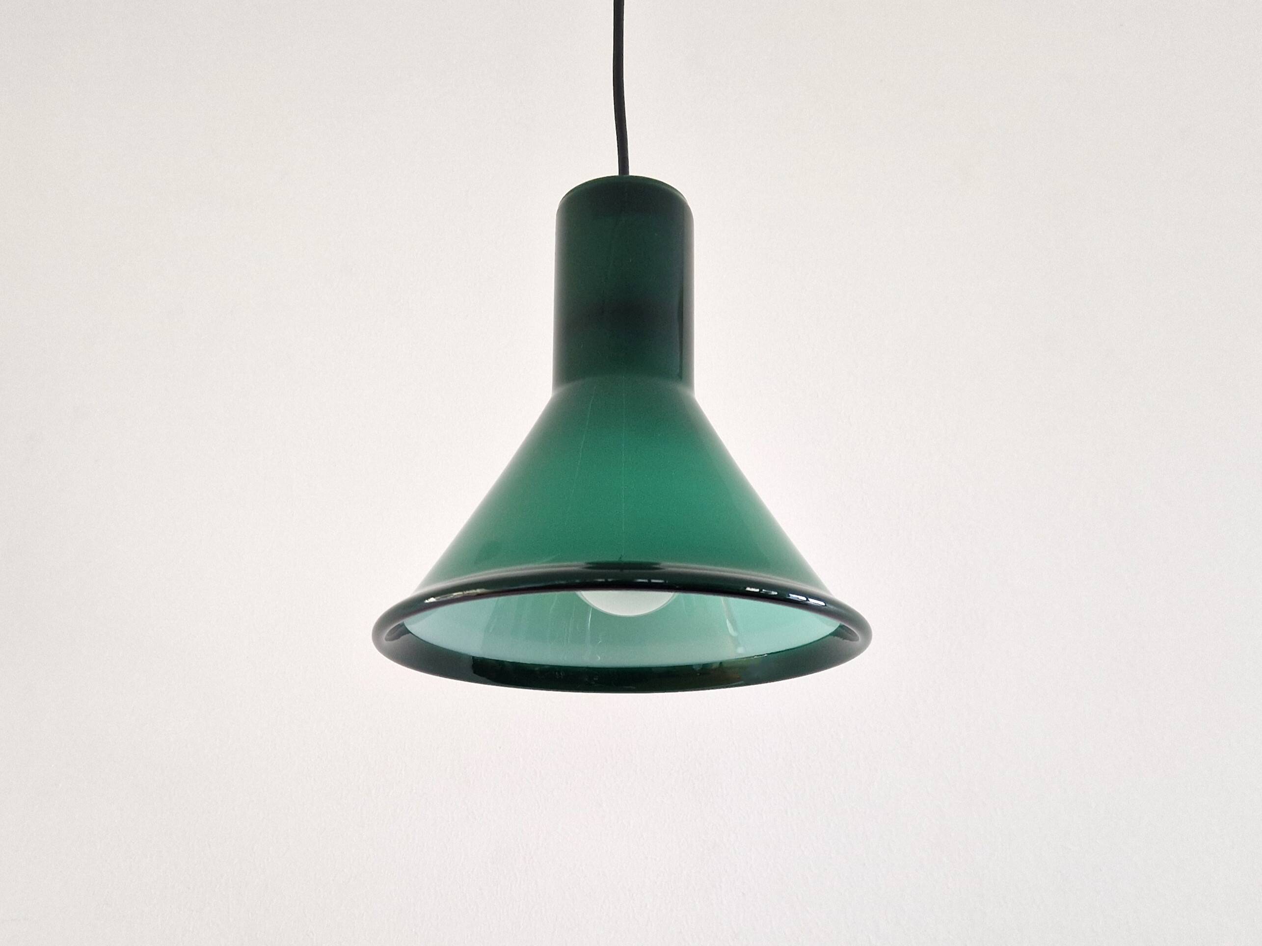 Lampe à suspension Mini P&T en verre vert par Michael Bang pour Holmegaard, Danemark 1970