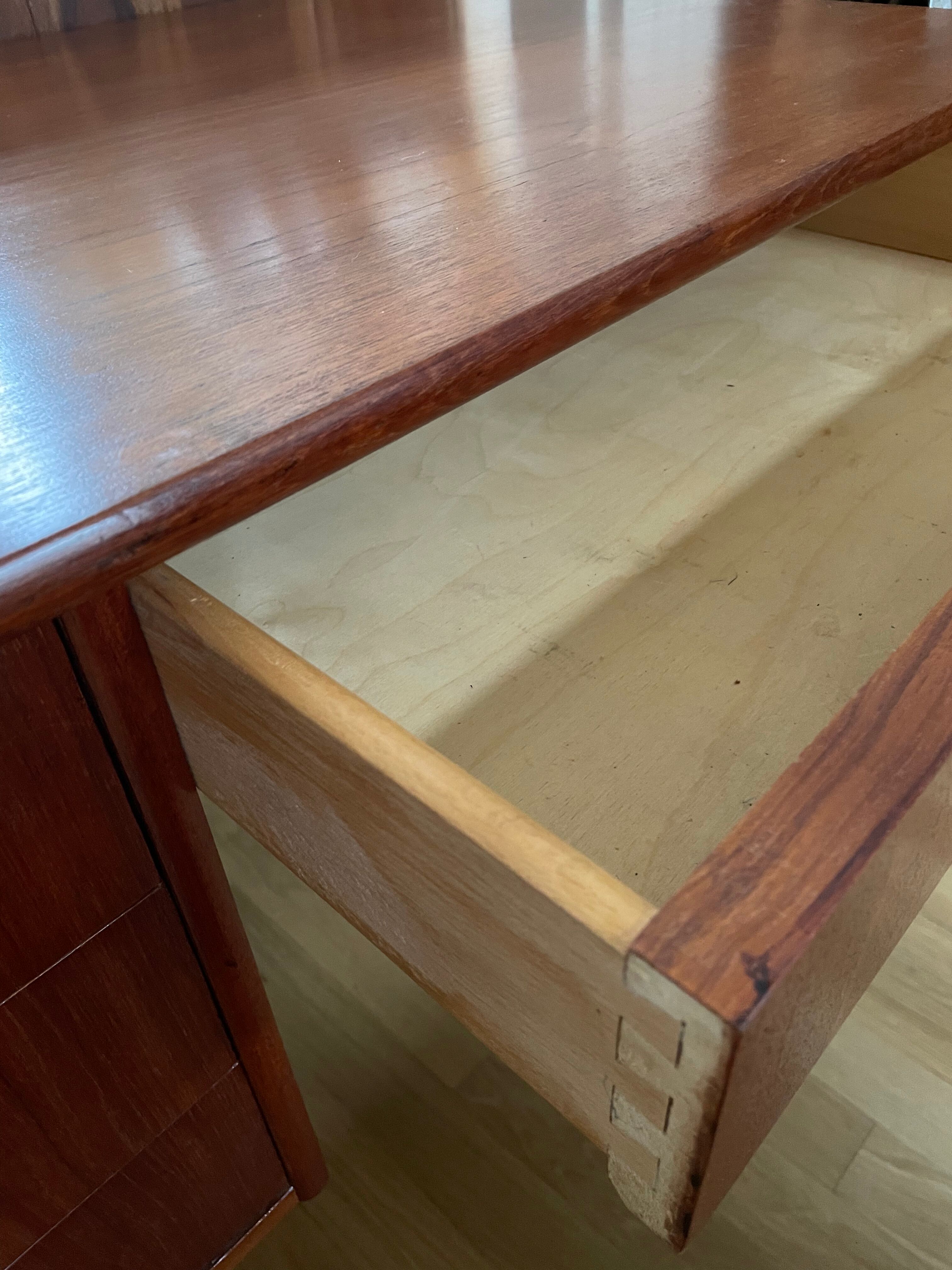 Bureau enfant scandinave, vers 1960