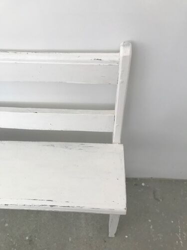 White patinated bench with backrest