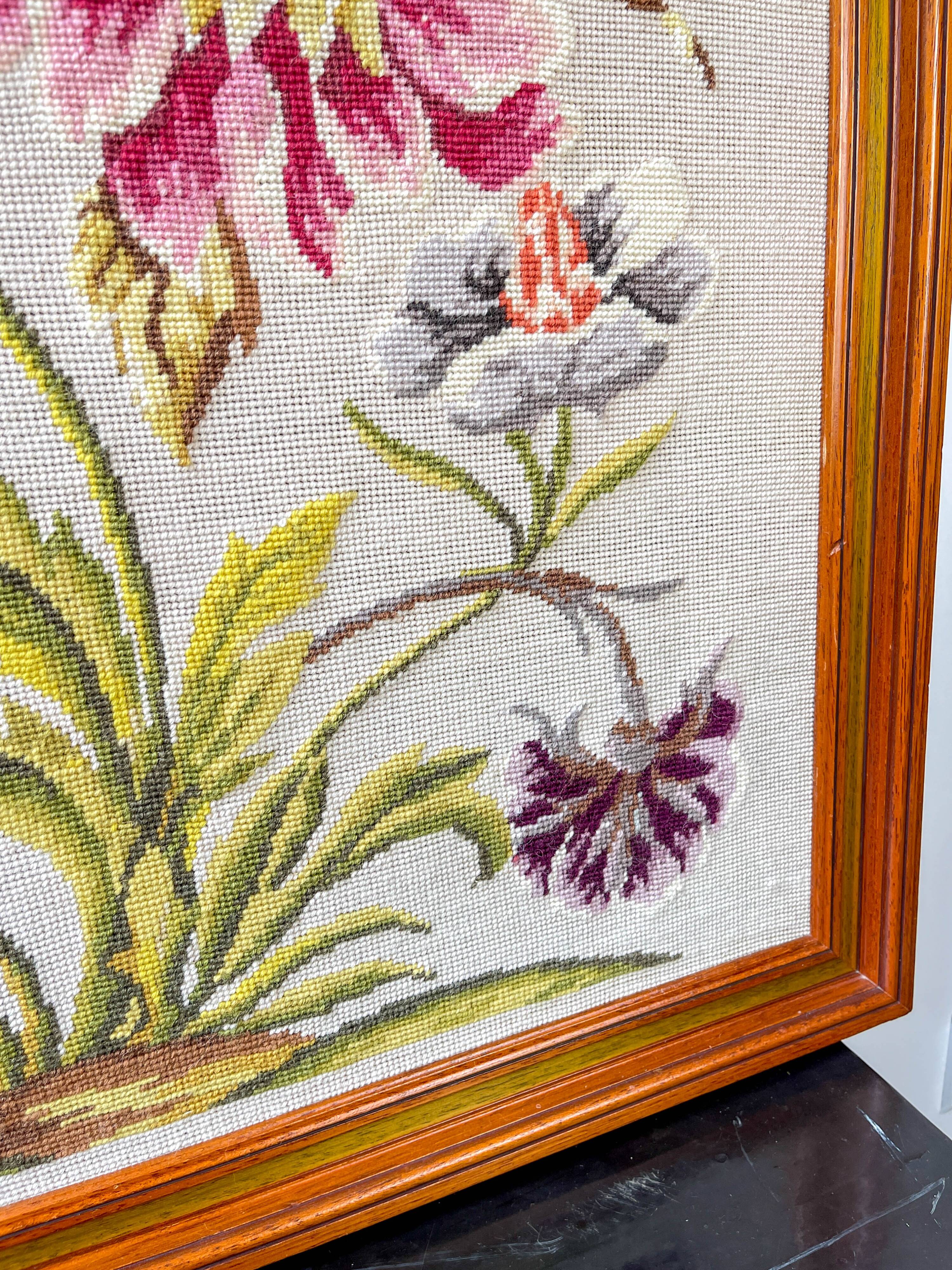 Vintage Floral Canvas Tapestry - Retro Wall Hanging Embroidery