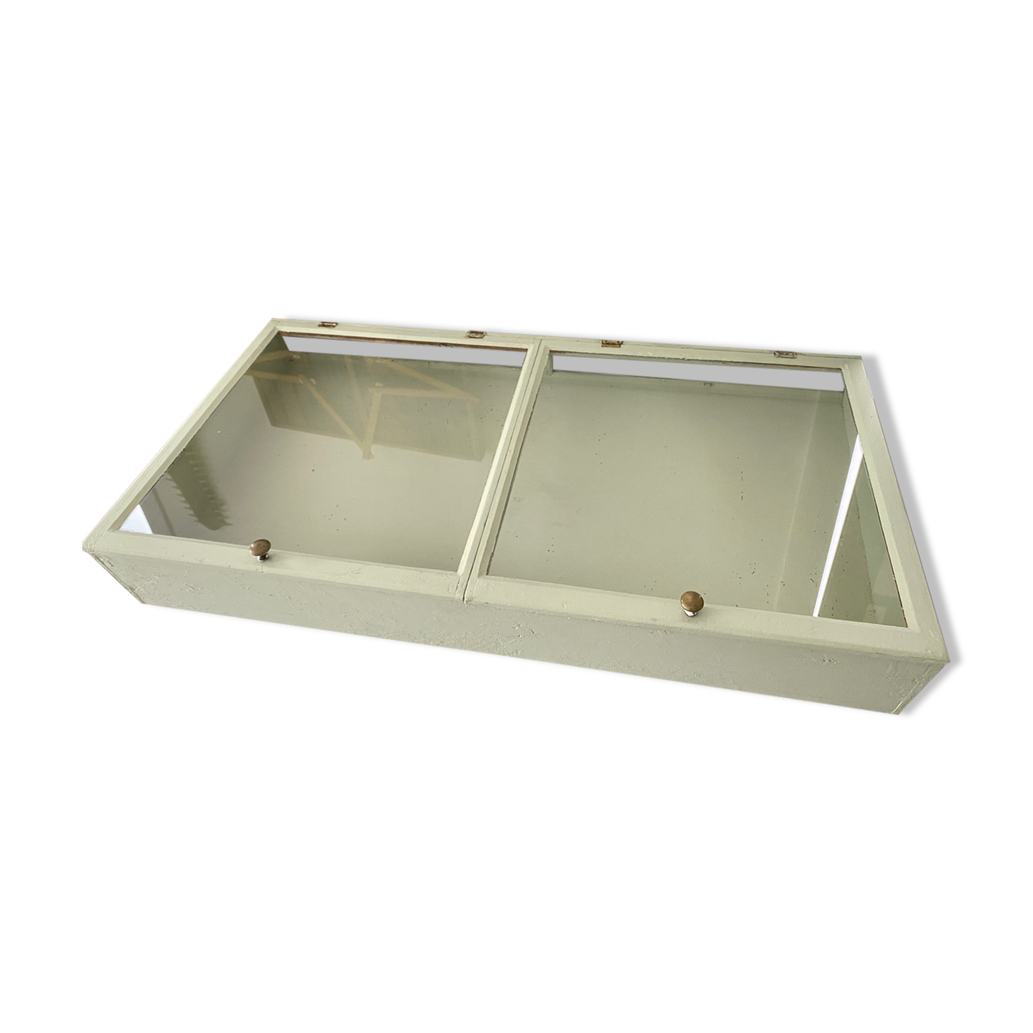 Display case with double glass