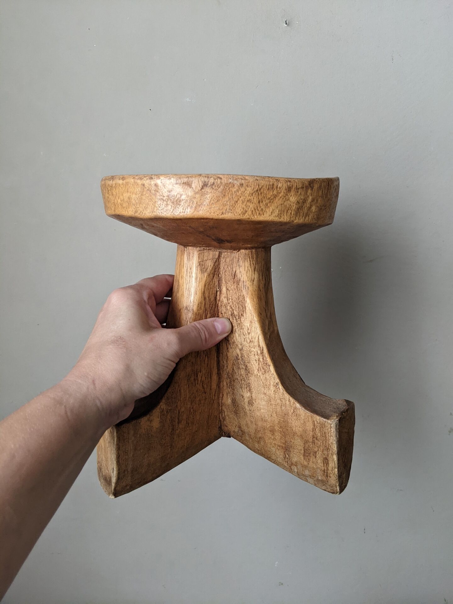 Tabouret tripode en bois Éthiopien décoration ethnique tribal
