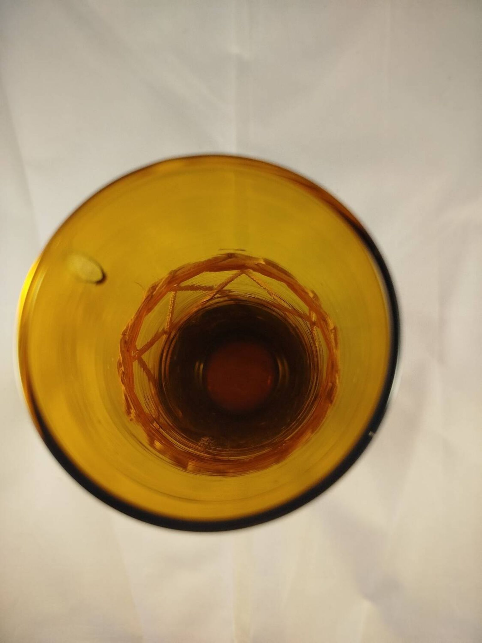 Carafe and 5 glasses set, amber glass and woven wicker, bohemian chic