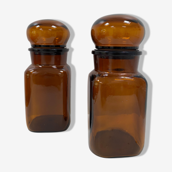 Duo of vintage pots apothecary style