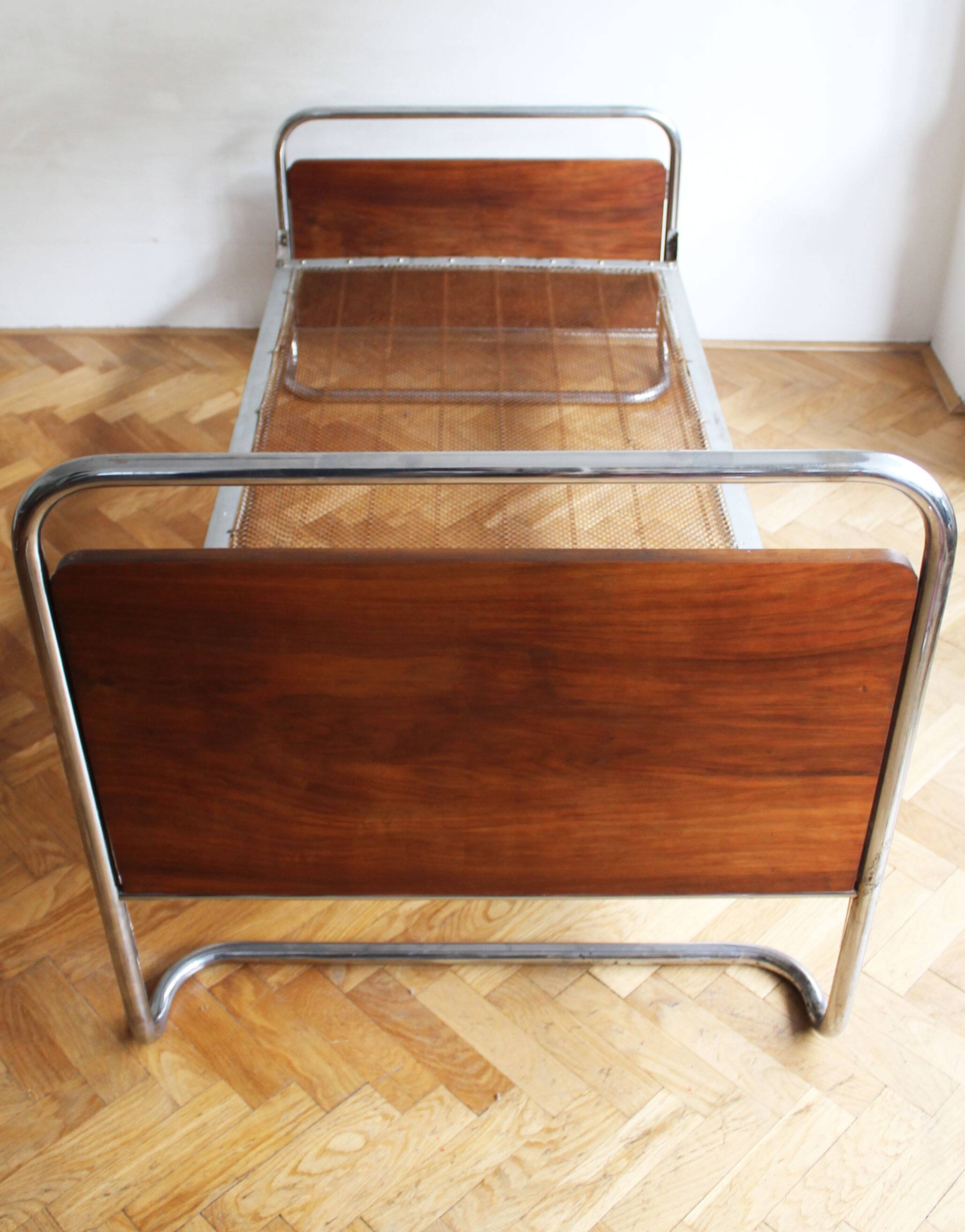 Pair of 1930s Modernist beds