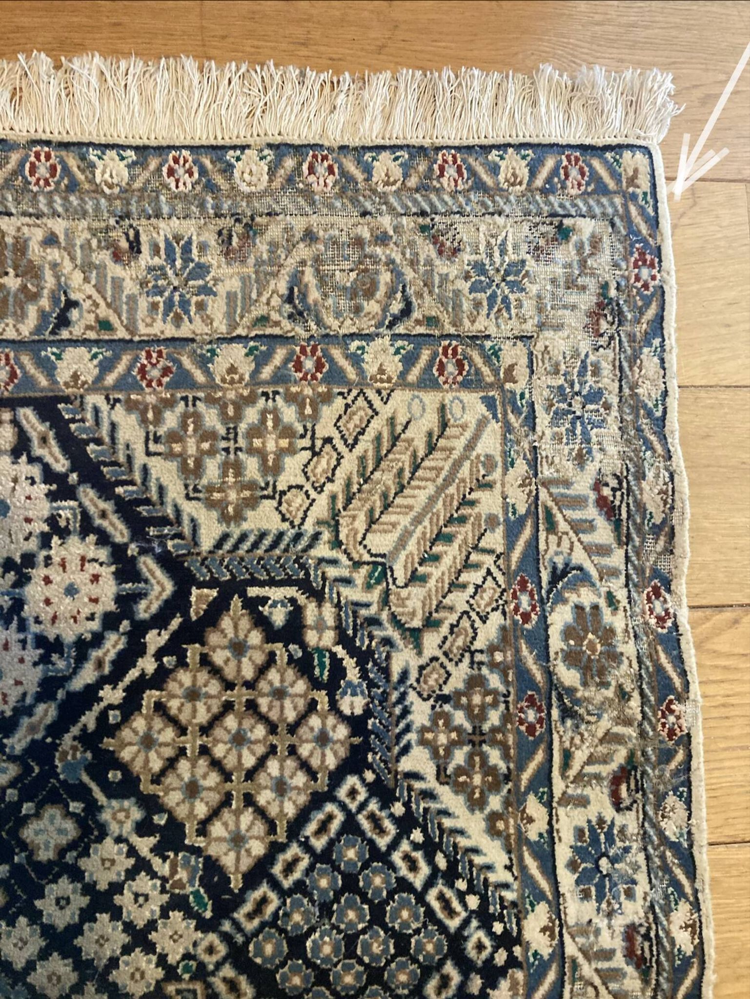 Carpet from the Irian region, 20th century, made of wool and silk.