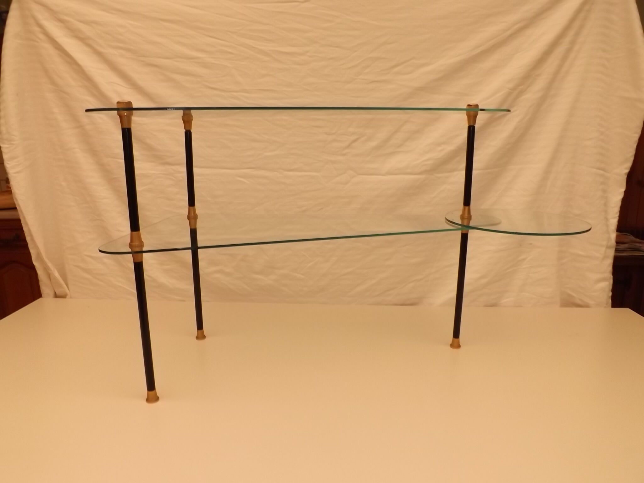 Carcassonne 1950 tripod shop shelf