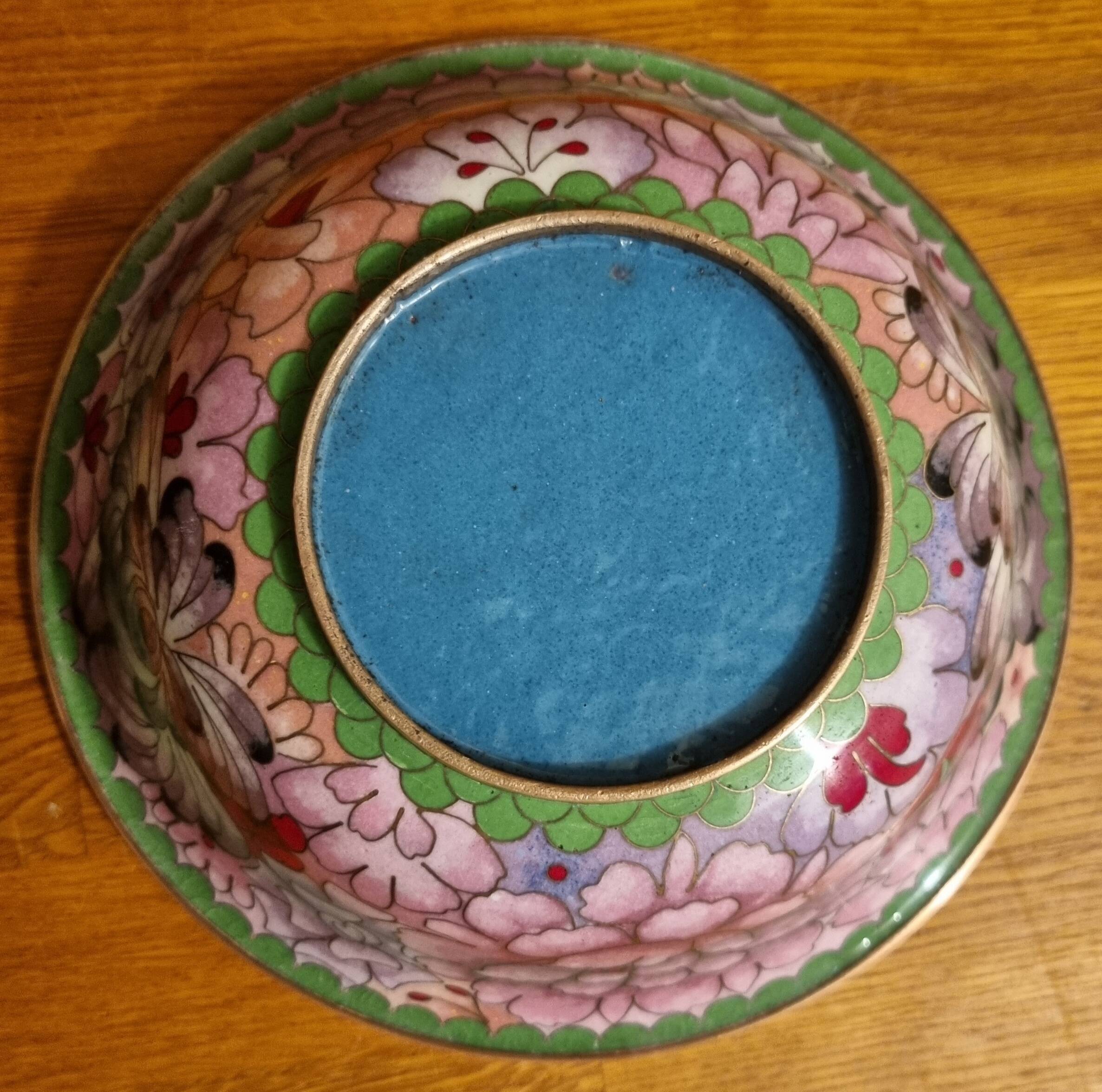 Chinese cloisonné pocket vase Floral pattern