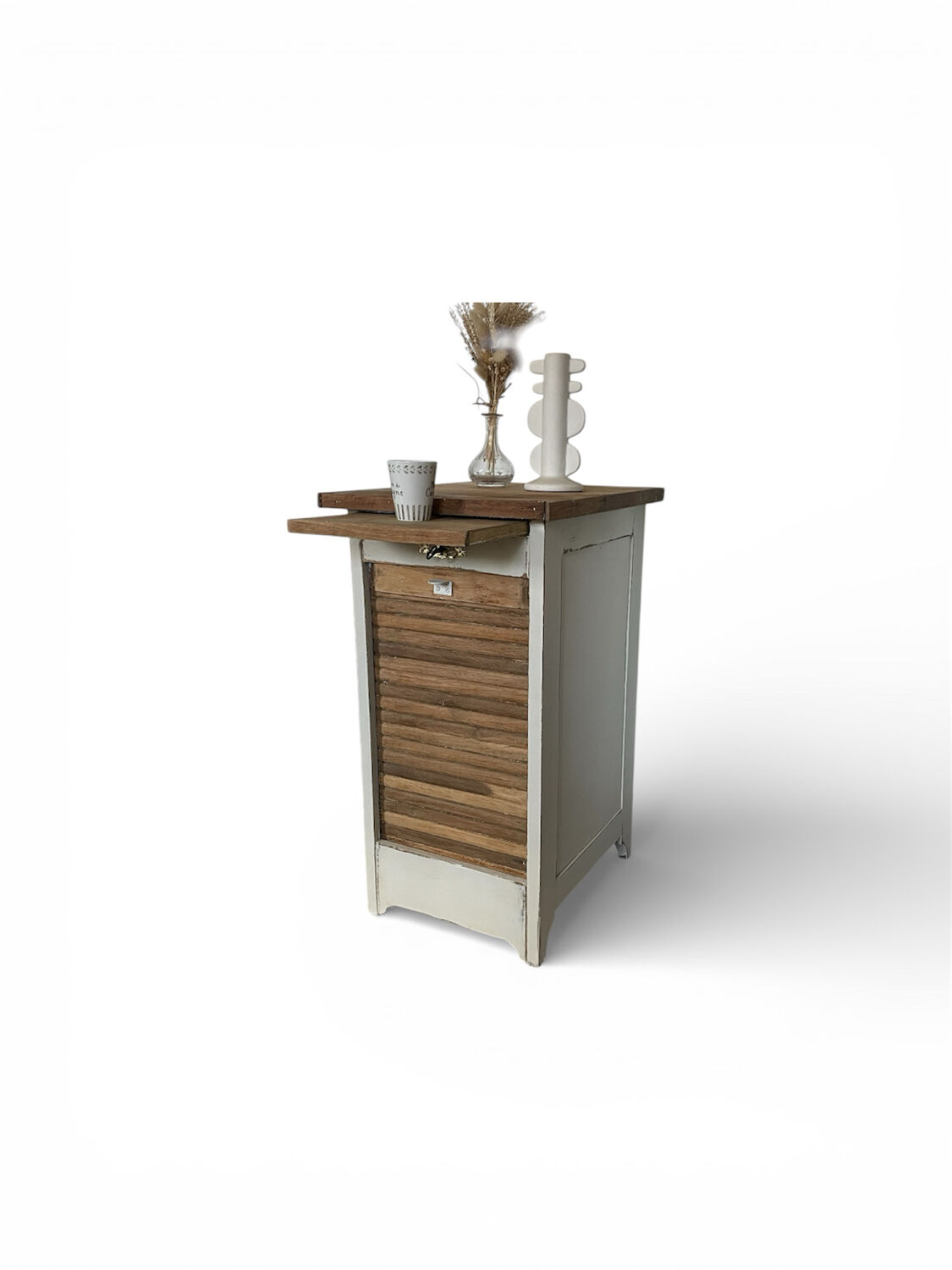 Set of occasional furniture