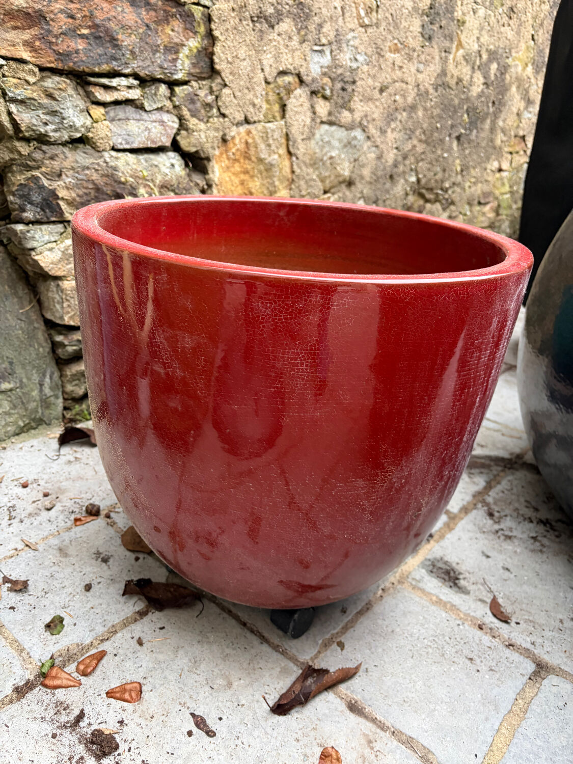 Glazed ceramic flower pots – perfect for terrace or garden.