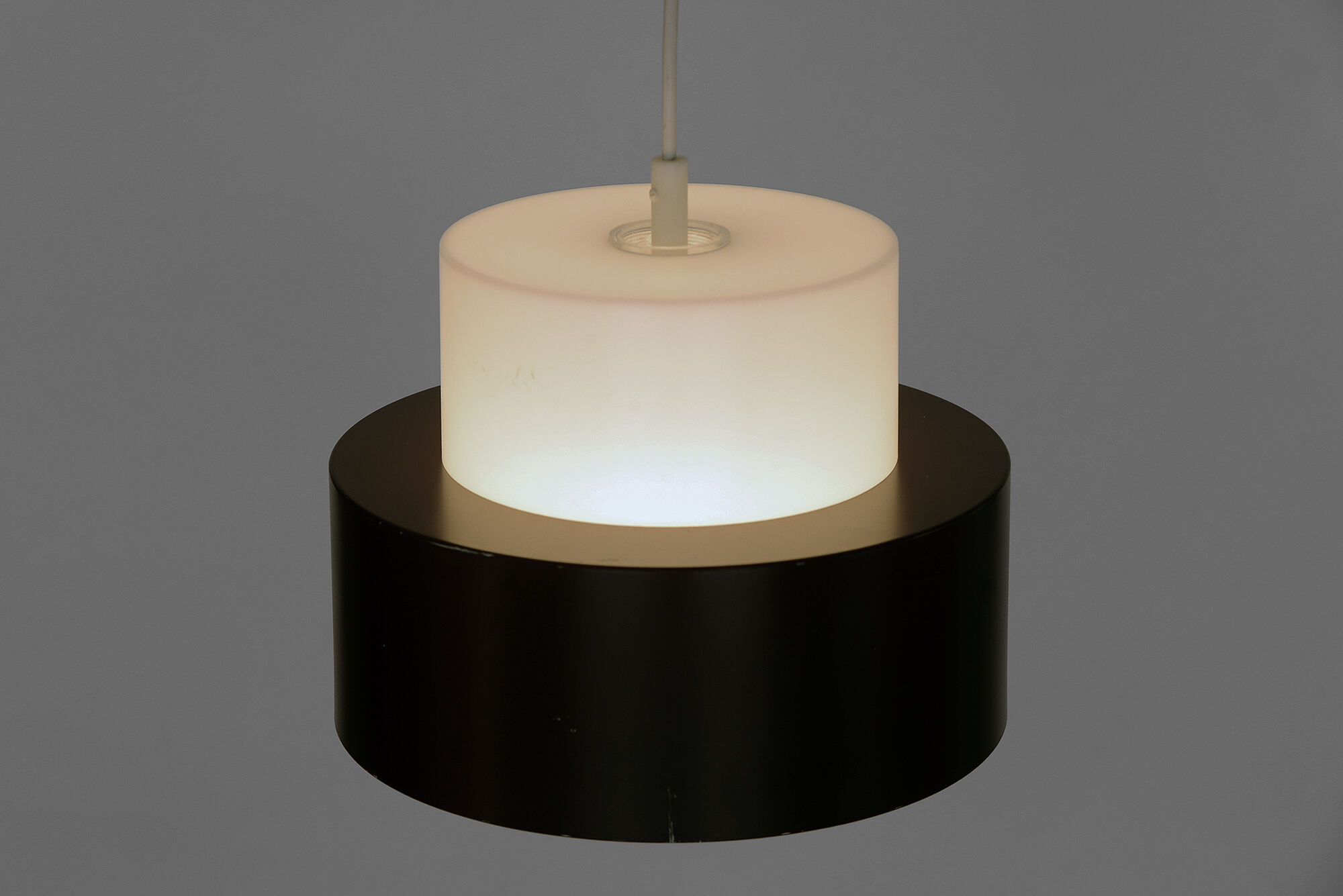 Pendant light "Cylindus" by Uno and Östen Kristiansson for Luxus. Sweden 1970s