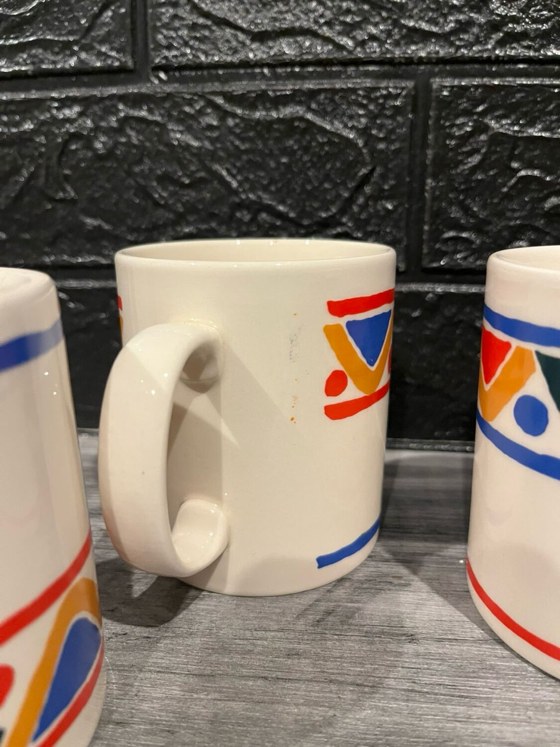 3 vintage Mobil cups