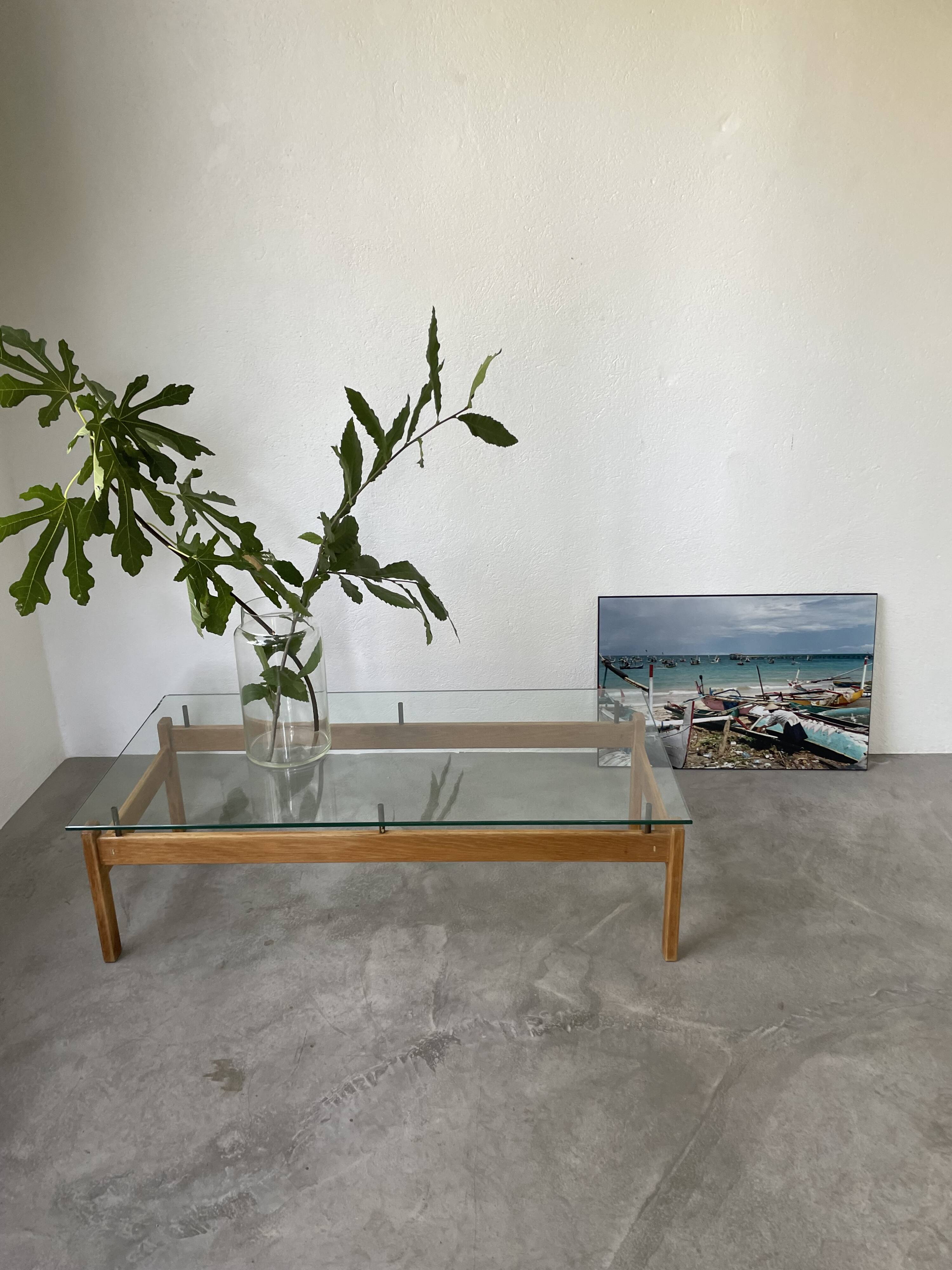 Table scandinave teck blond et verre 60