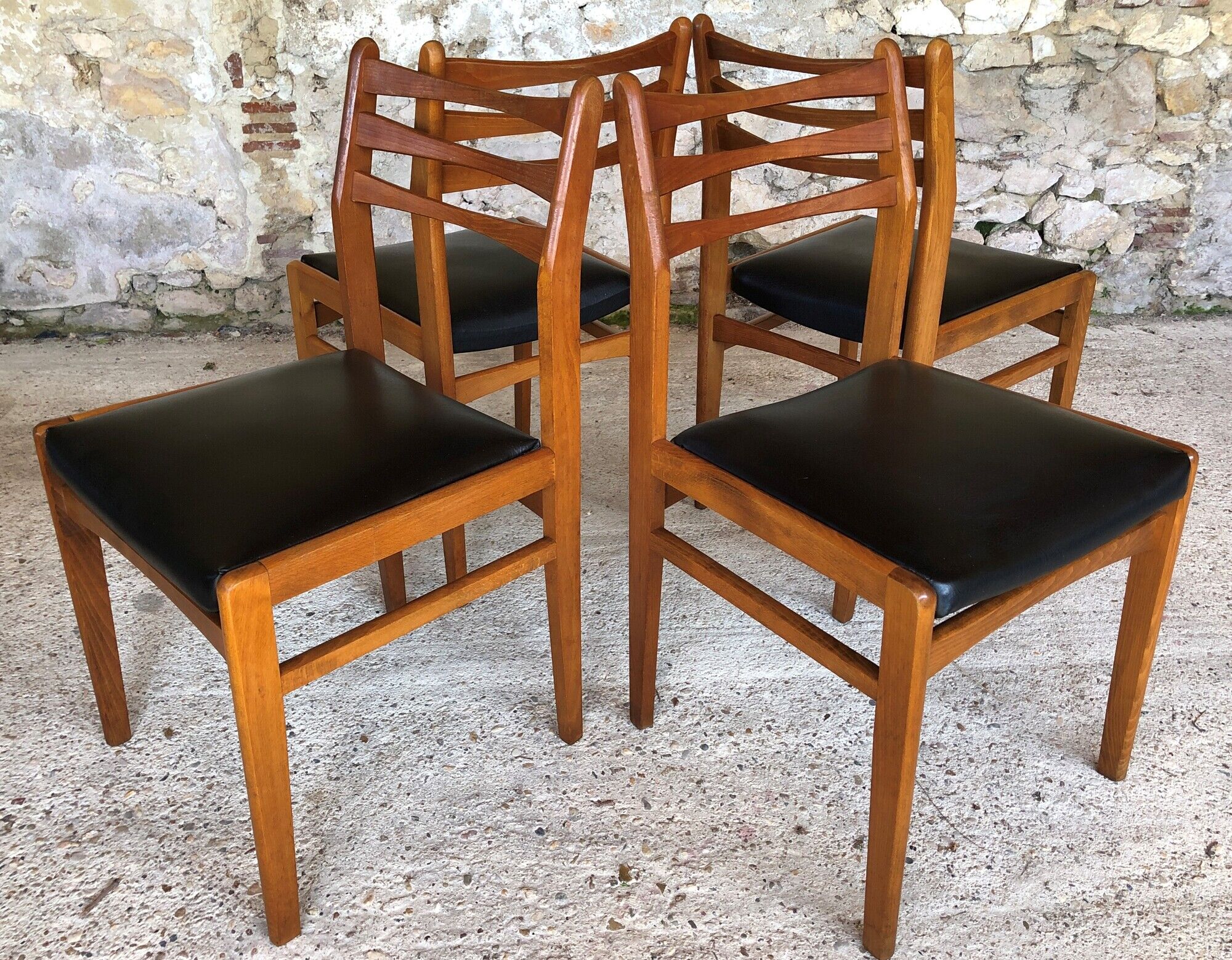Set of 4 scandinavian chairs in blond teak and black skai 60s