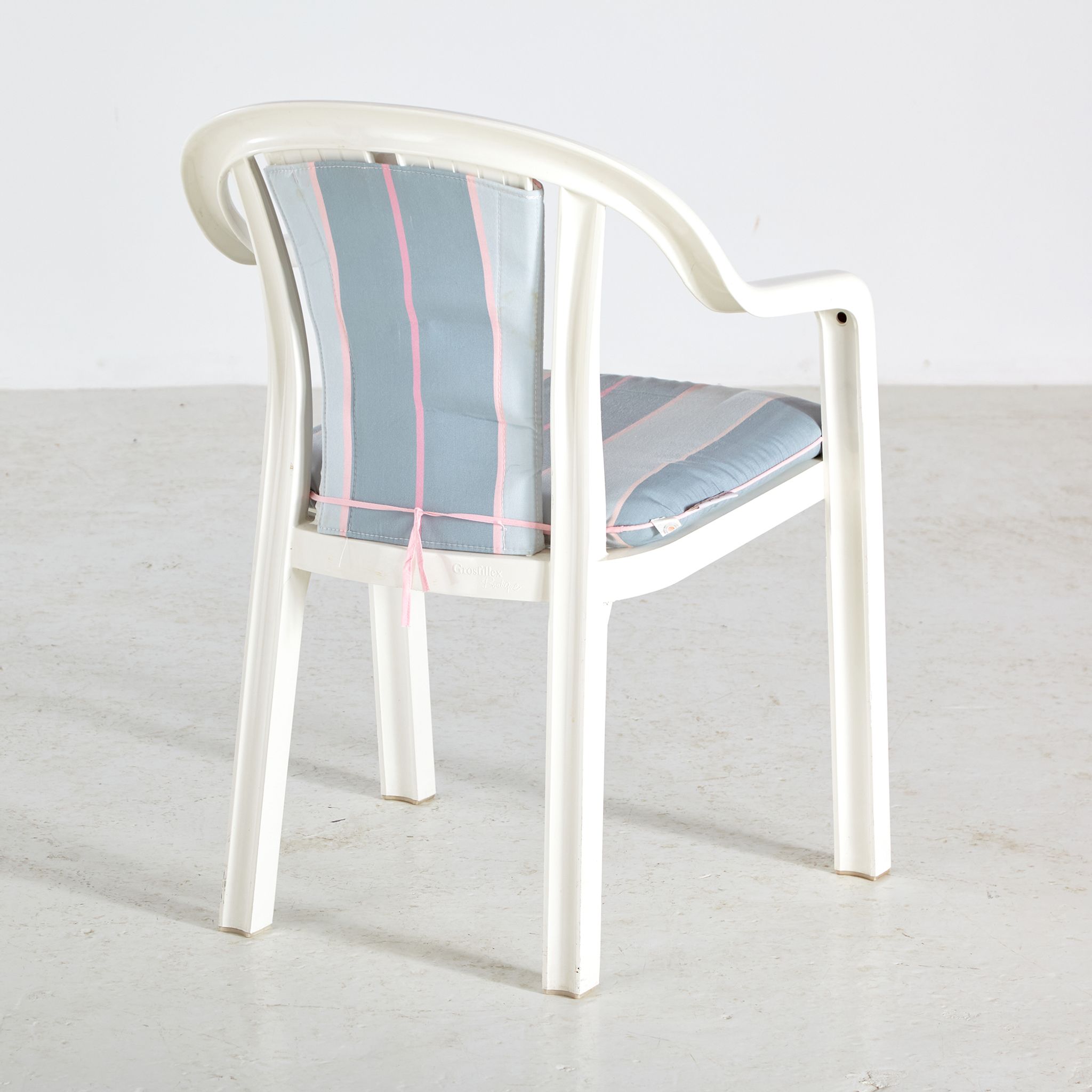 Fauteuil de jardin en plastique pour Grosfillex