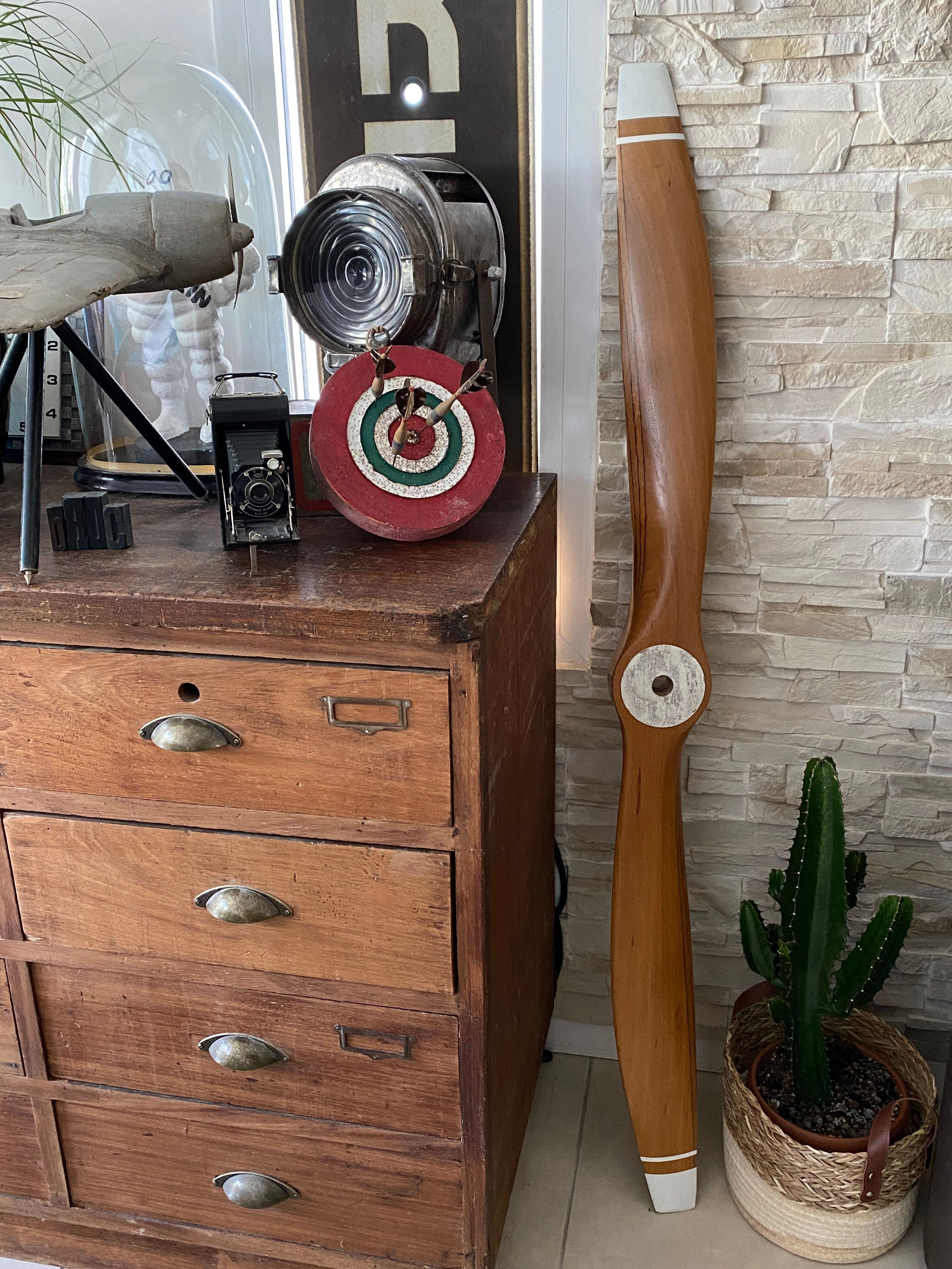 Wooden airplane propeller