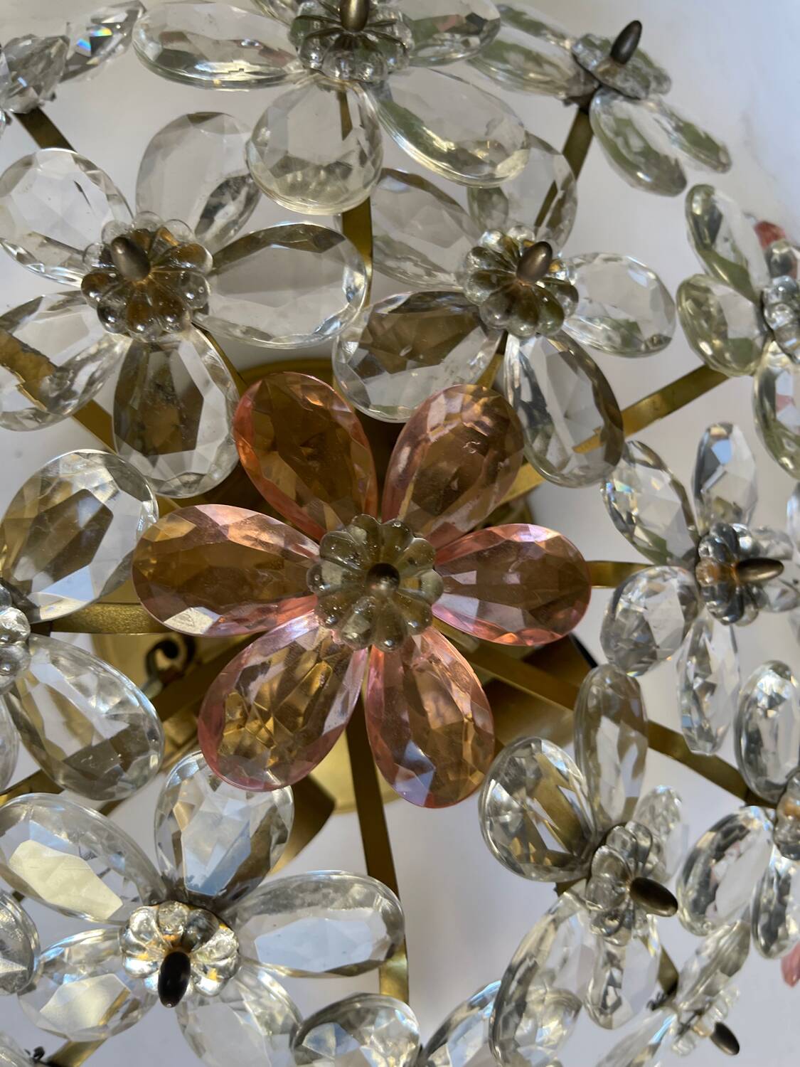 Plafonnier en verre de Murano à motif floral rose des années 1970
