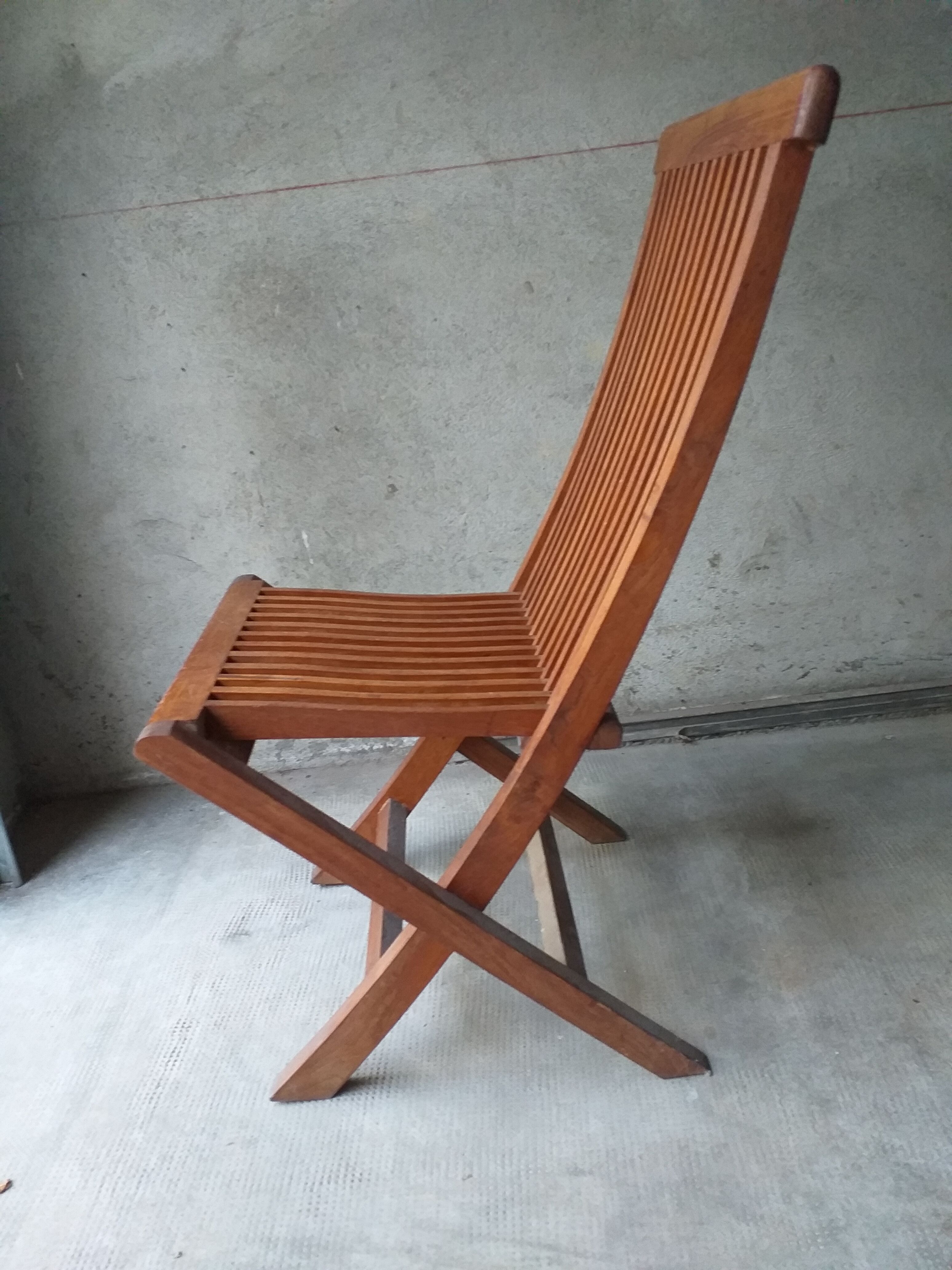 Table et chaises en teck