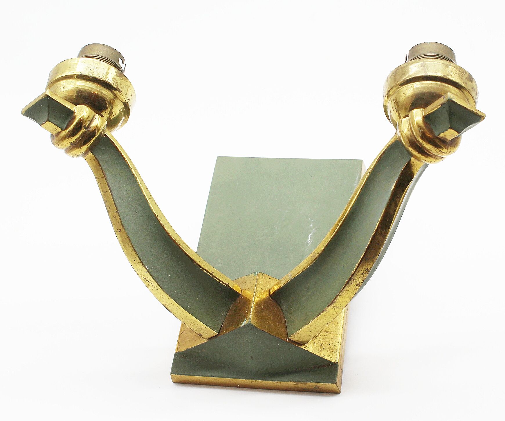 Art deco wall sconce