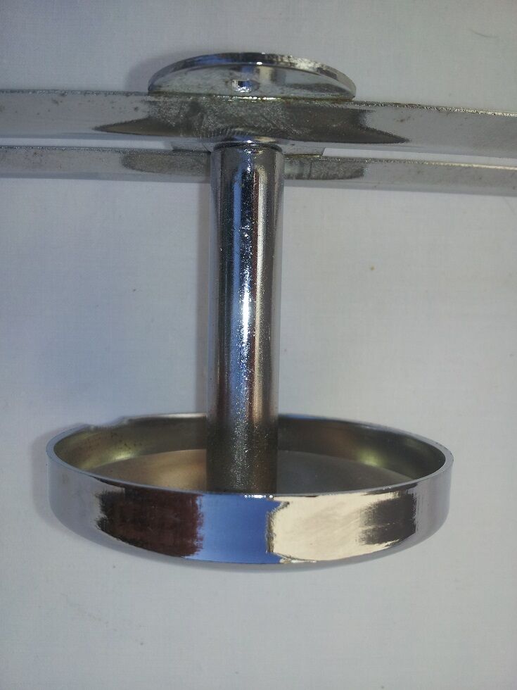 Portemanteau en métal chromé