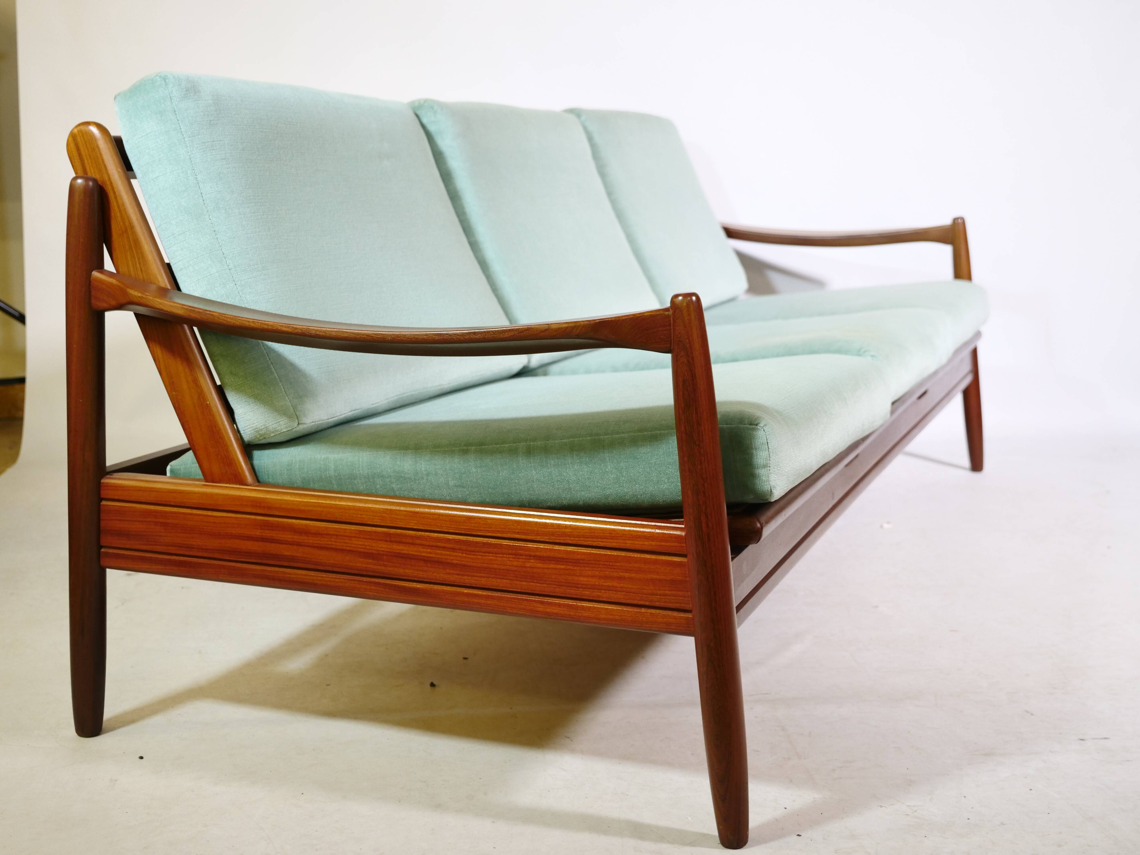 Mid-Century Teak Daybed Sofa from Denmark, 1960s Design
