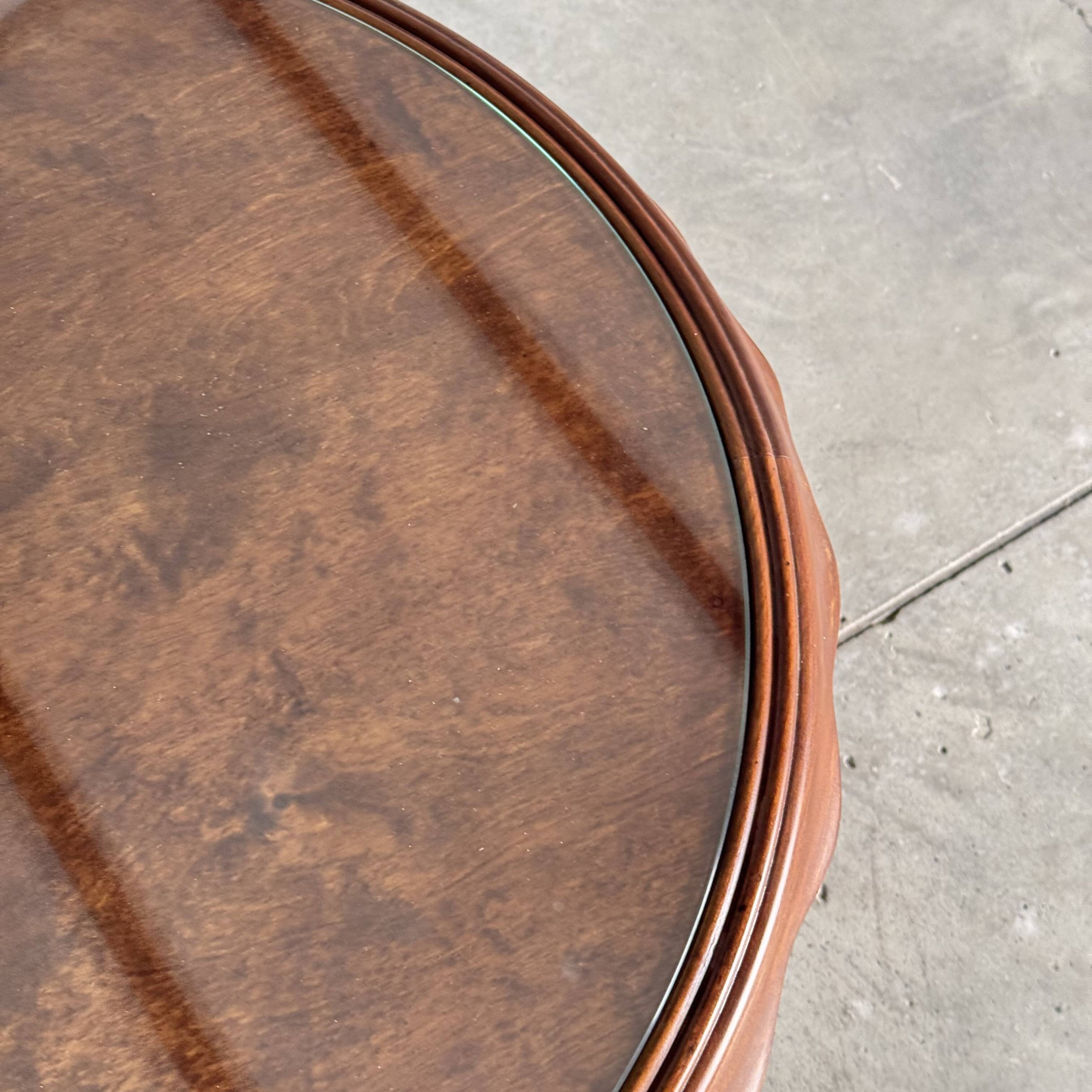 Round coffee table attributed to Paolo Buffa for Arrighi Serafino, 1950s.