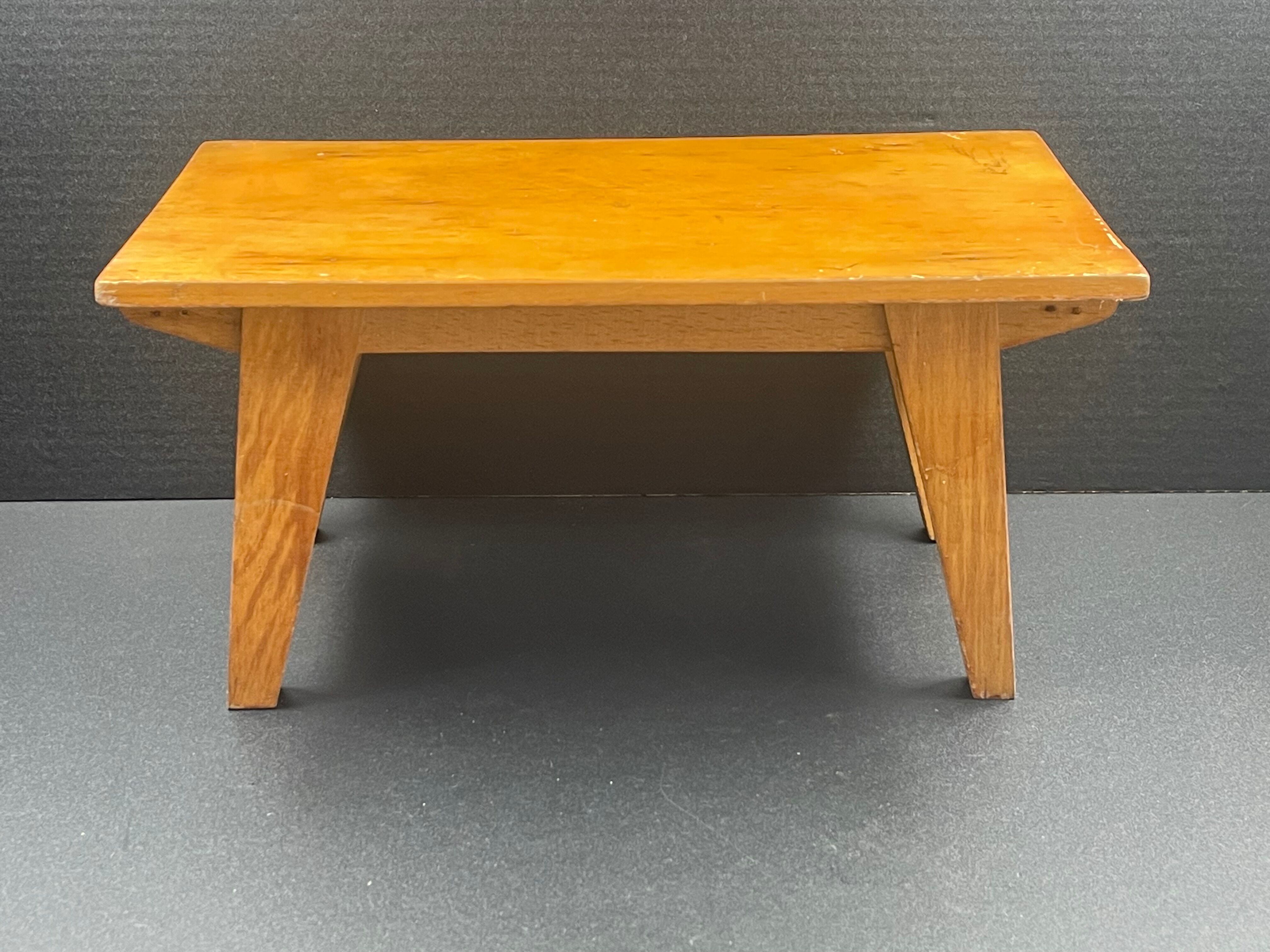 Lace bench decoration year 70