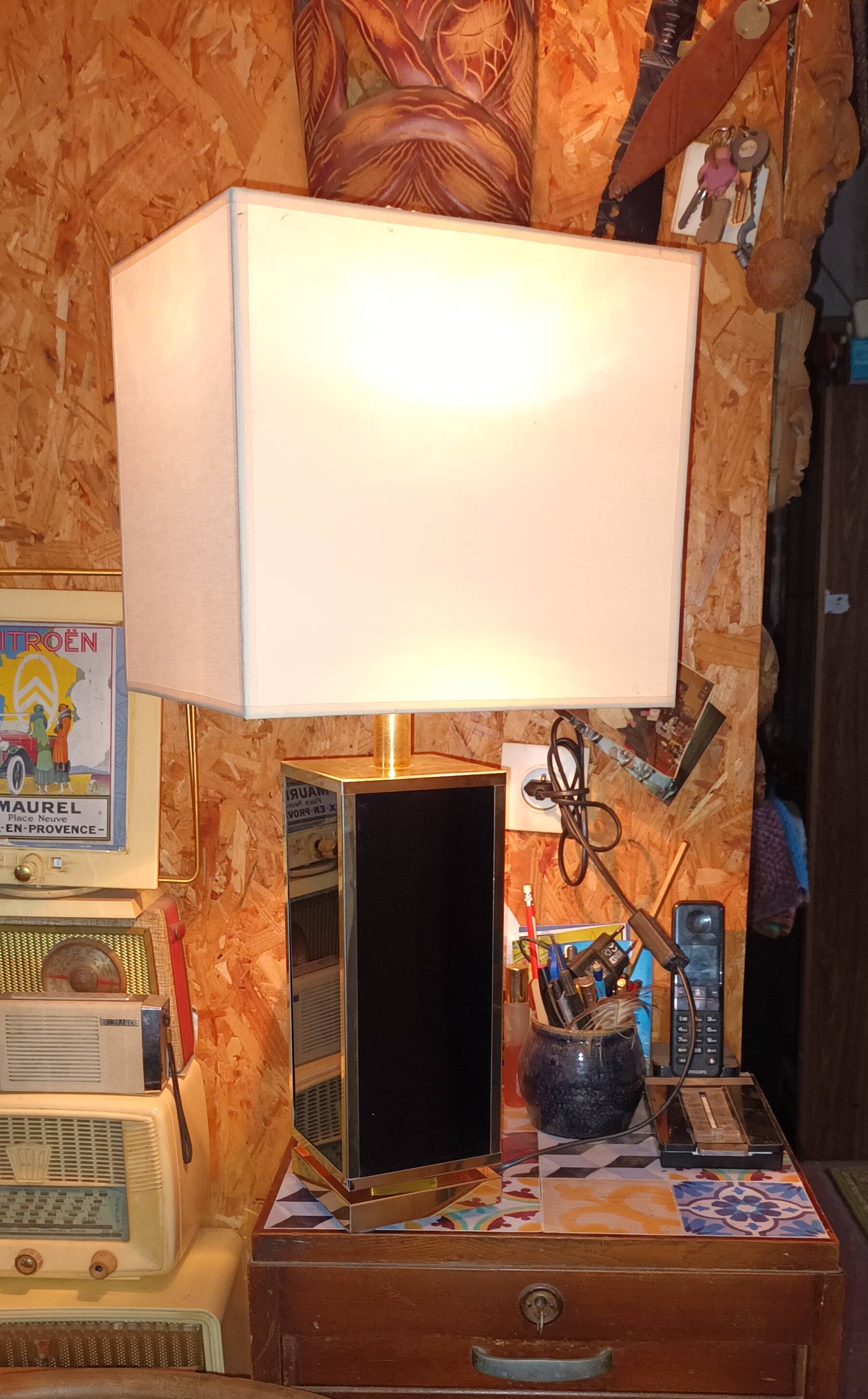 70s cubic lamp