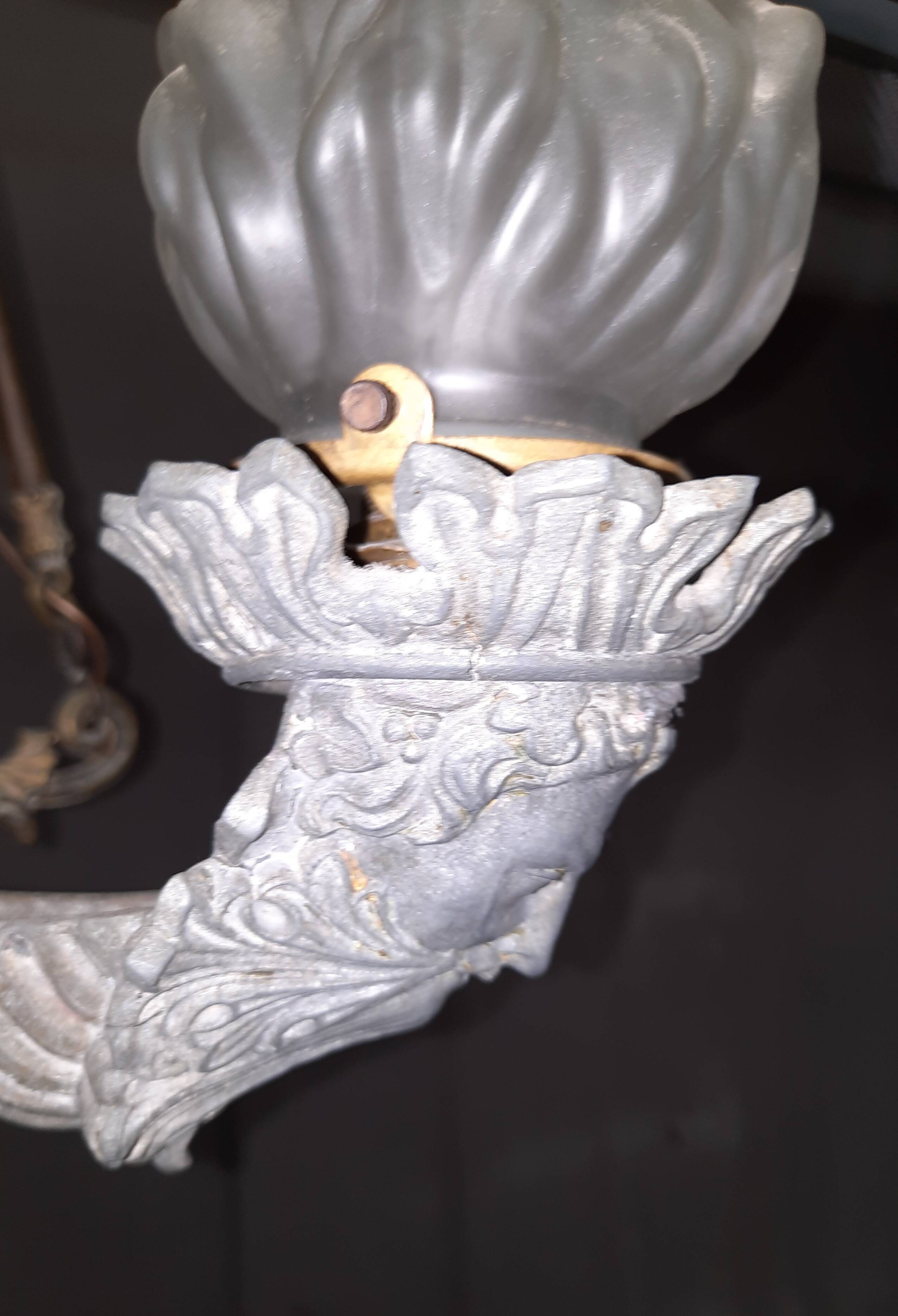 Metal pendant light with 4 flames