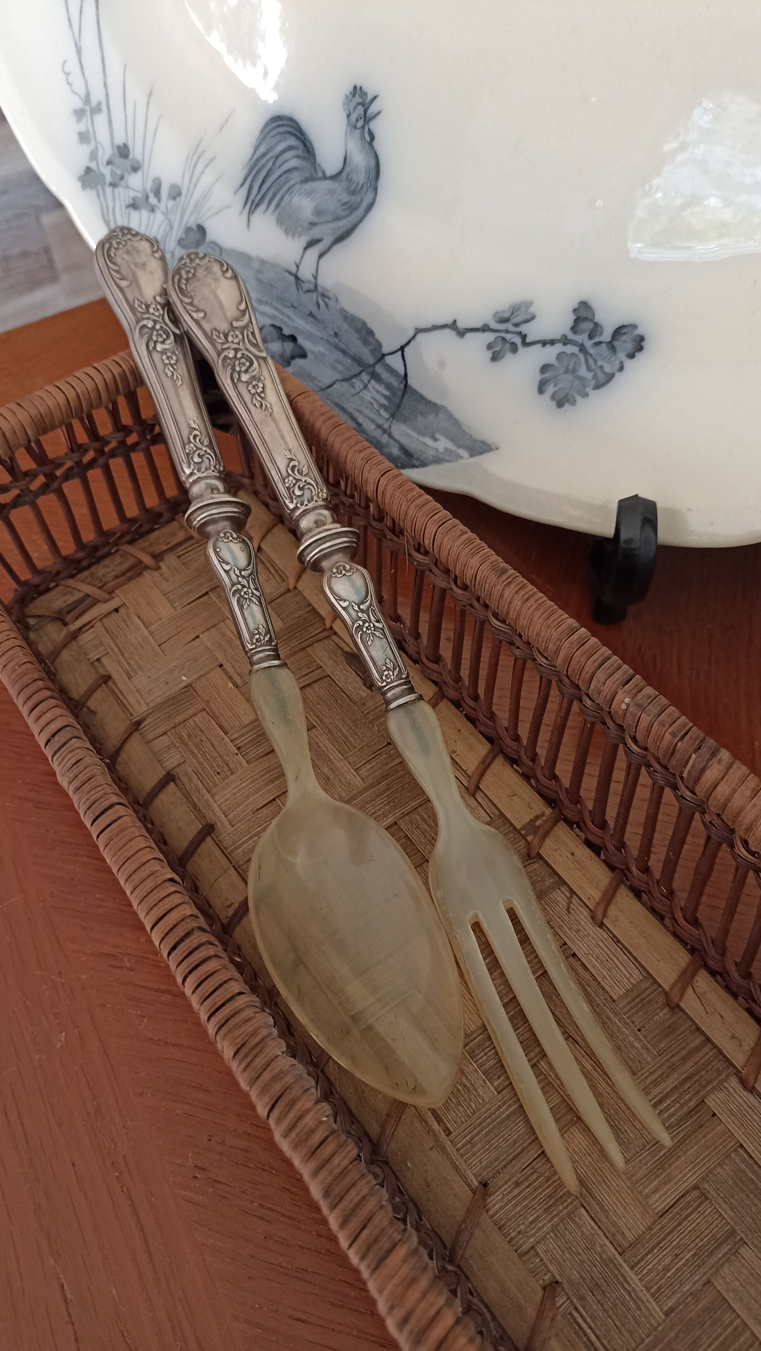 Pair of silver cutlery