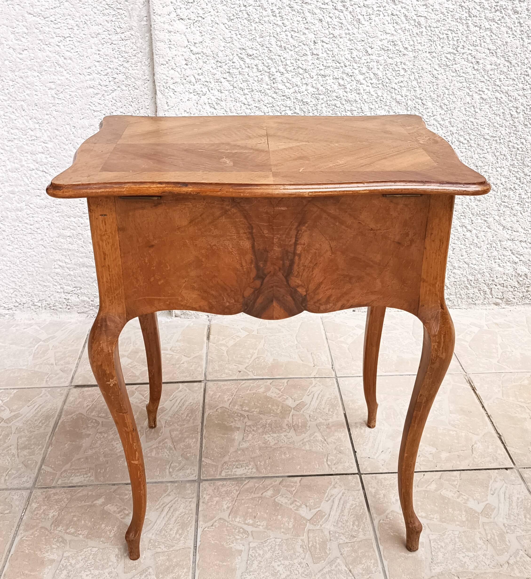 Louis XV work table in walnut